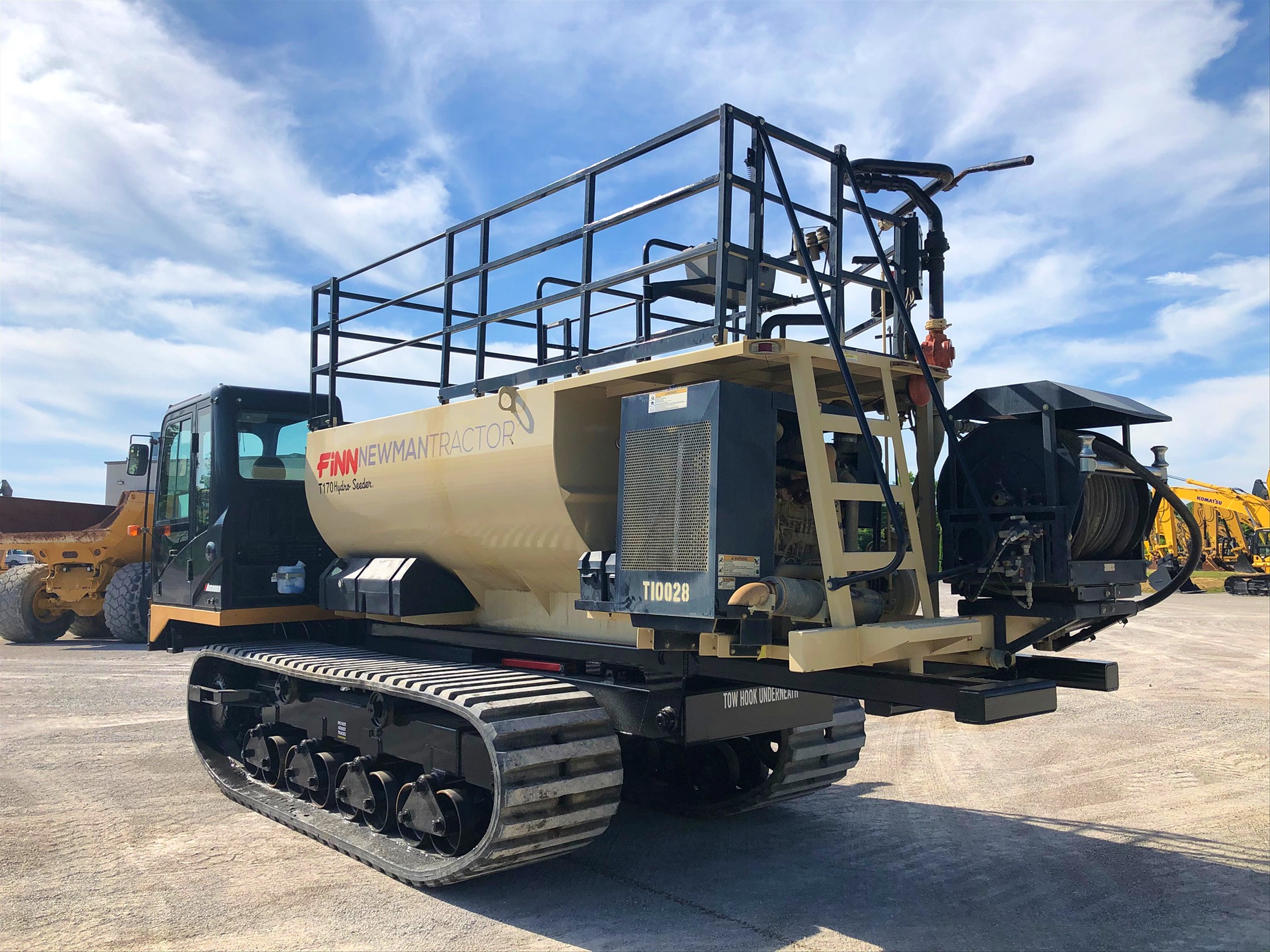 2014 MOROOKA MST 2200VD Photo 2 Thumbnail