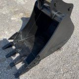 24" EXCAVATOR DIGGING BUCKET 50MM PIN Photo 1