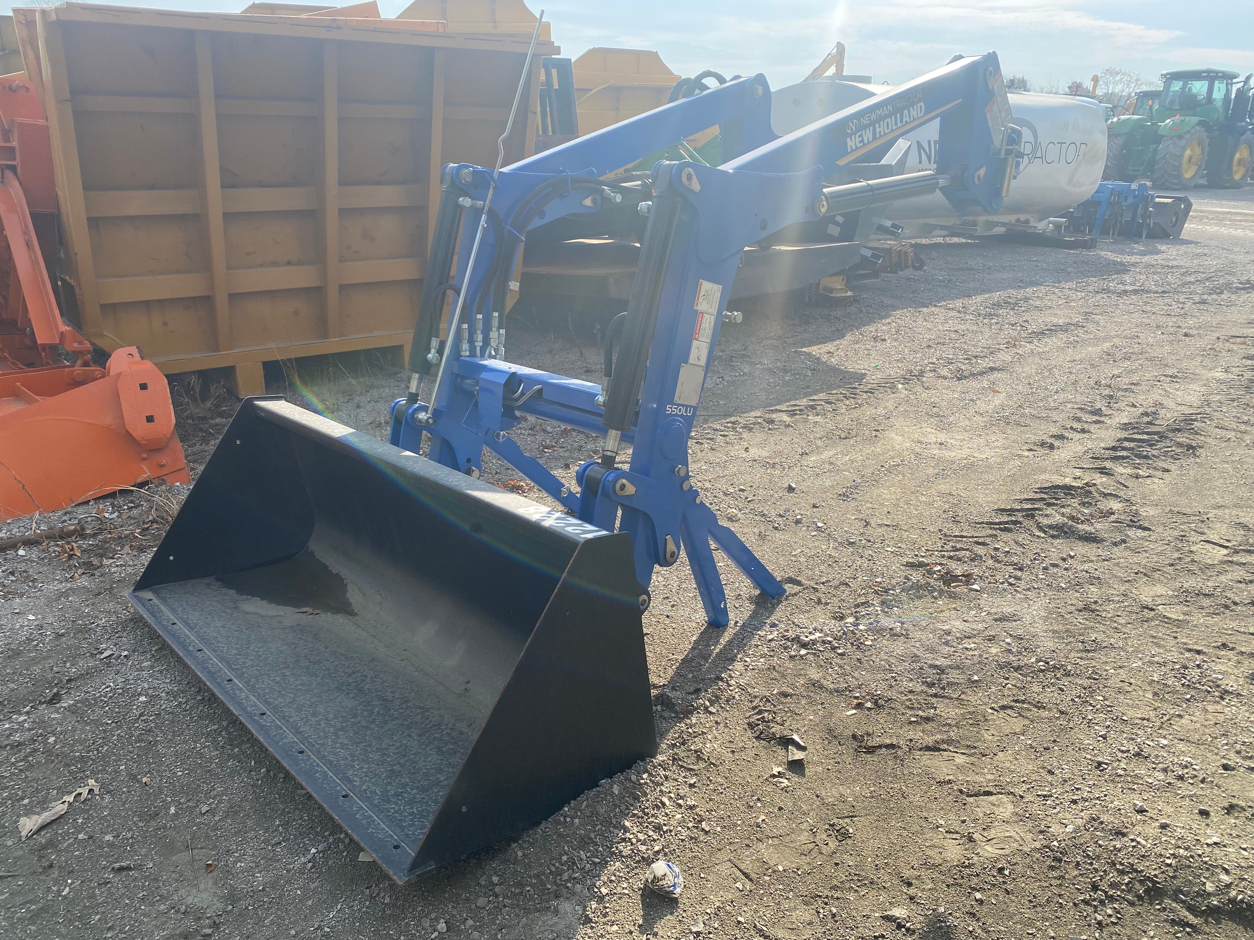 WORKMASTER 55 Loader Bucket Photo 2 Thumbnail