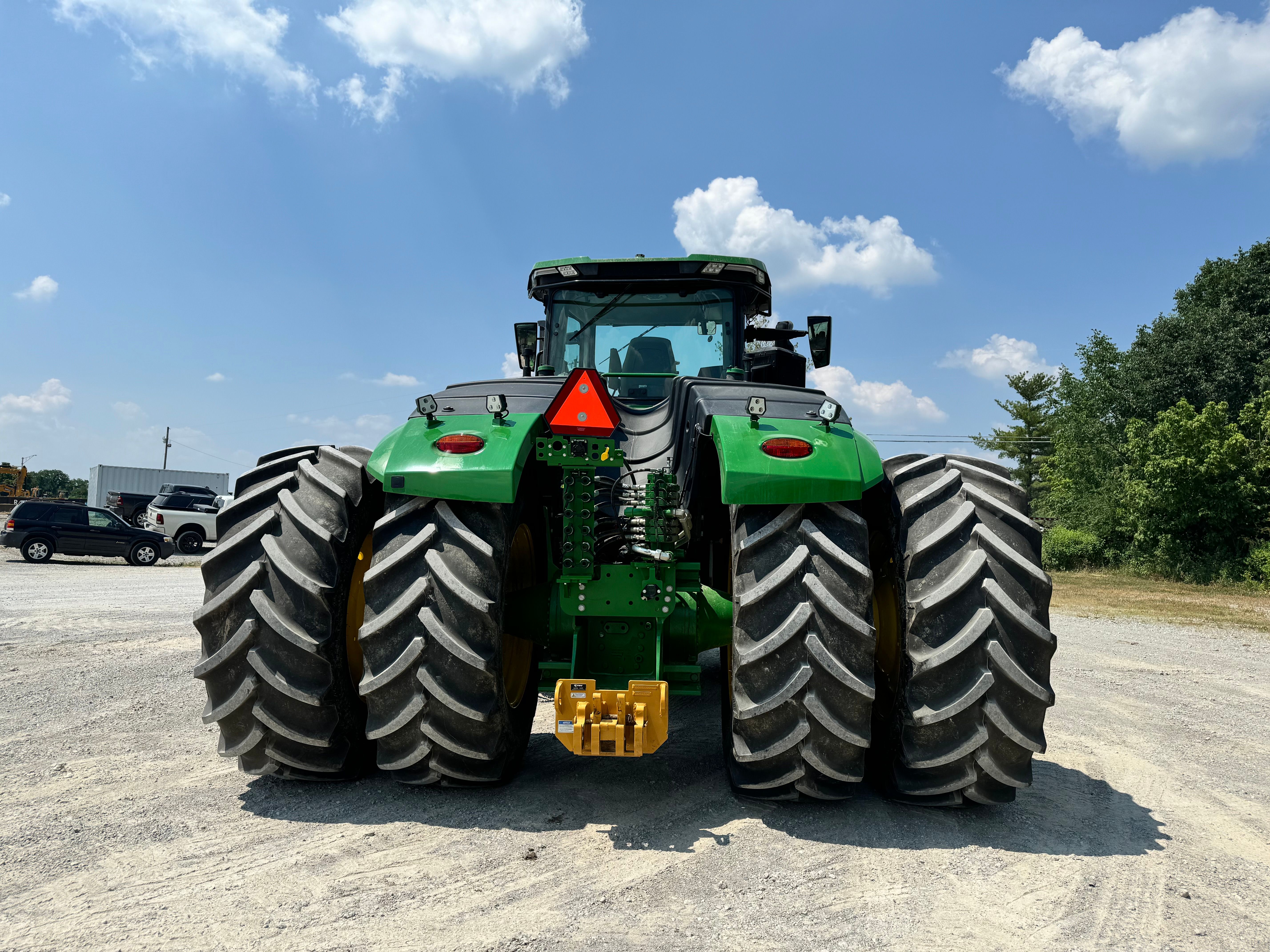 2022 JOHN DEERE 9R 590 Photo 6 Thumbnail