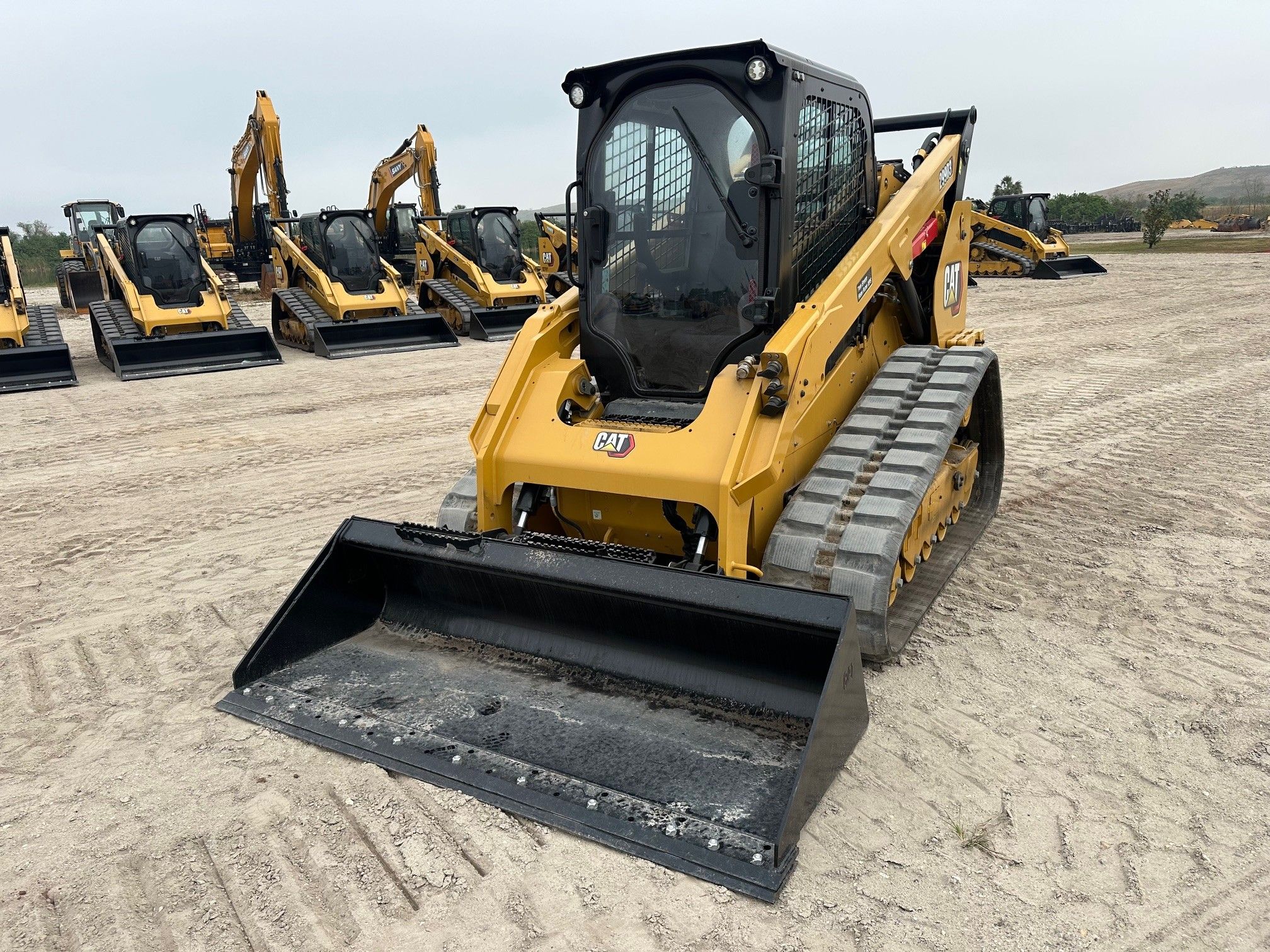 2024 CAT 299D3 Photo 1 Thumbnail