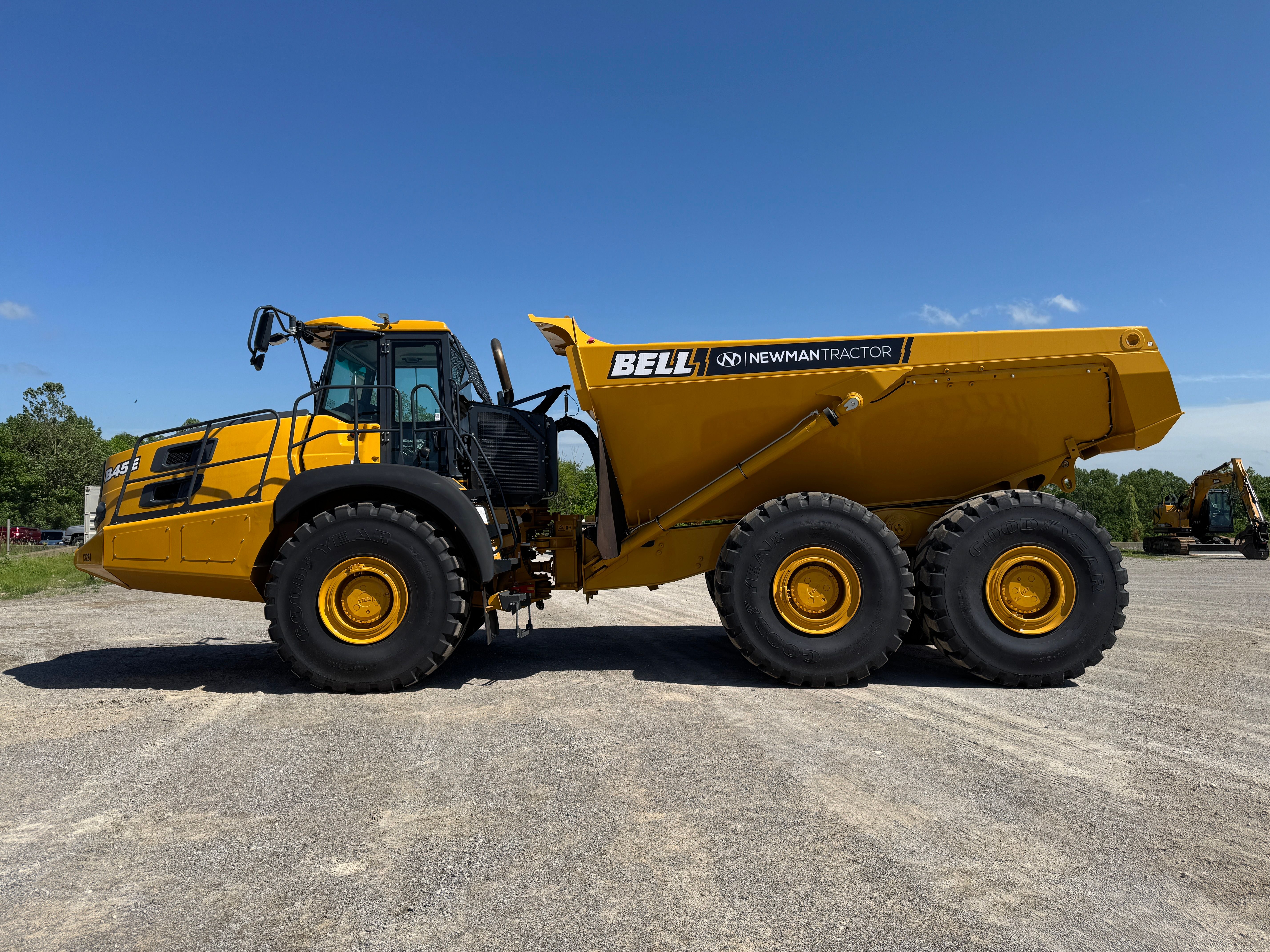 2025 BELL B45E Photo 5 Thumbnail