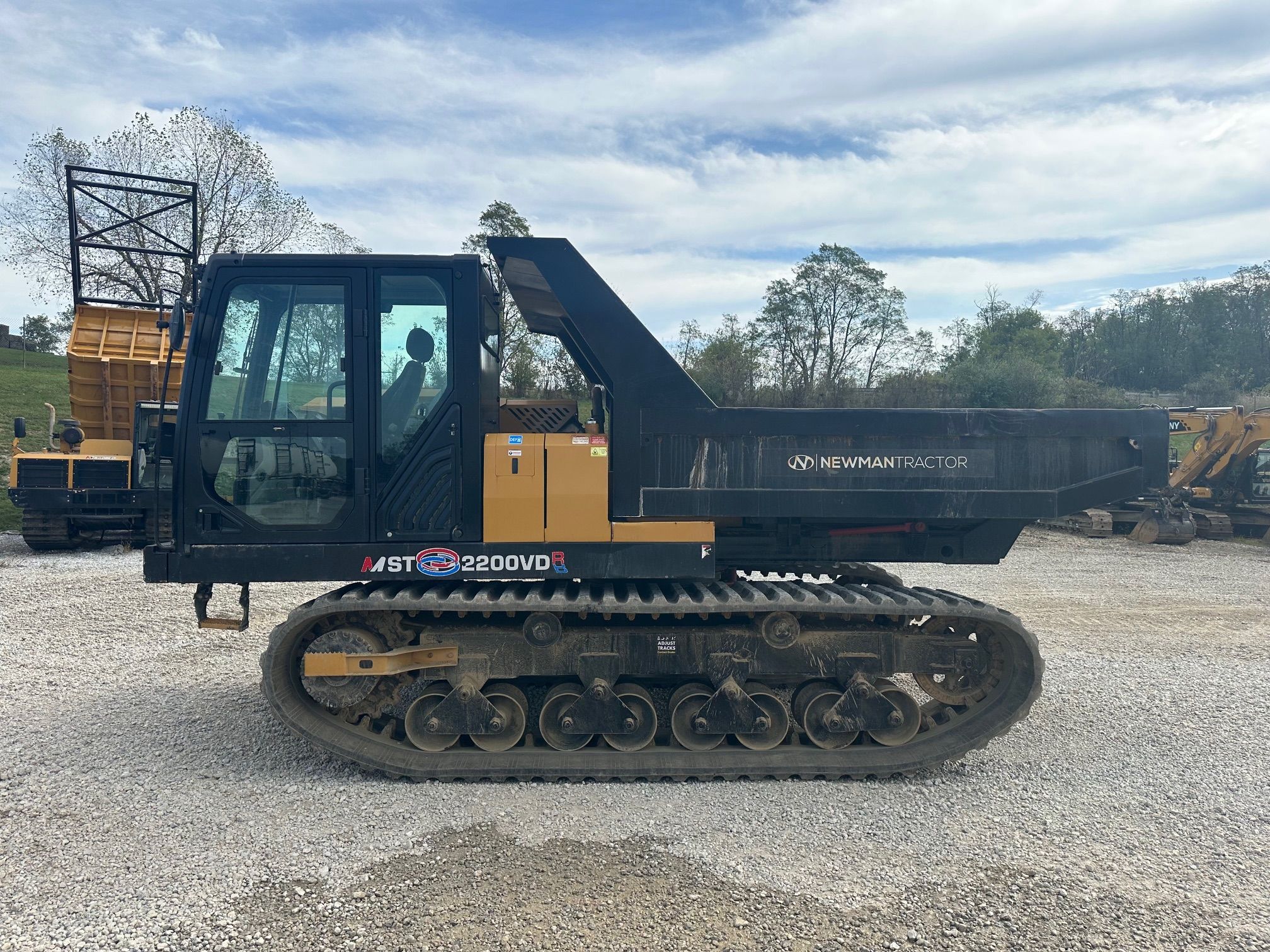 2022 MOROOKA MST 2200VDR Photo 2 Thumbnail