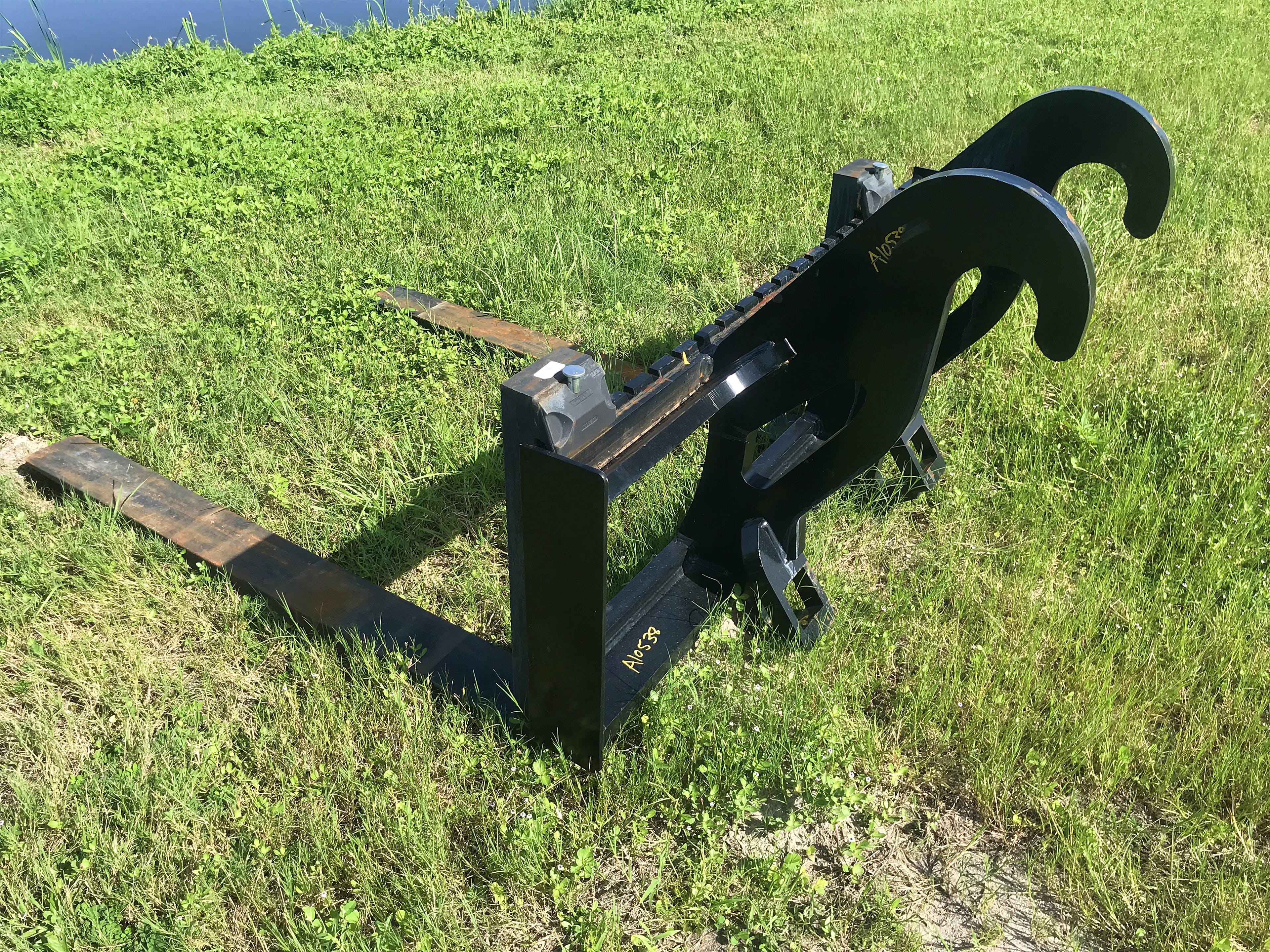 60" CAT FUSION FORKS FOR 930K/930M OR 938K/938M Photo 1 Thumbnail