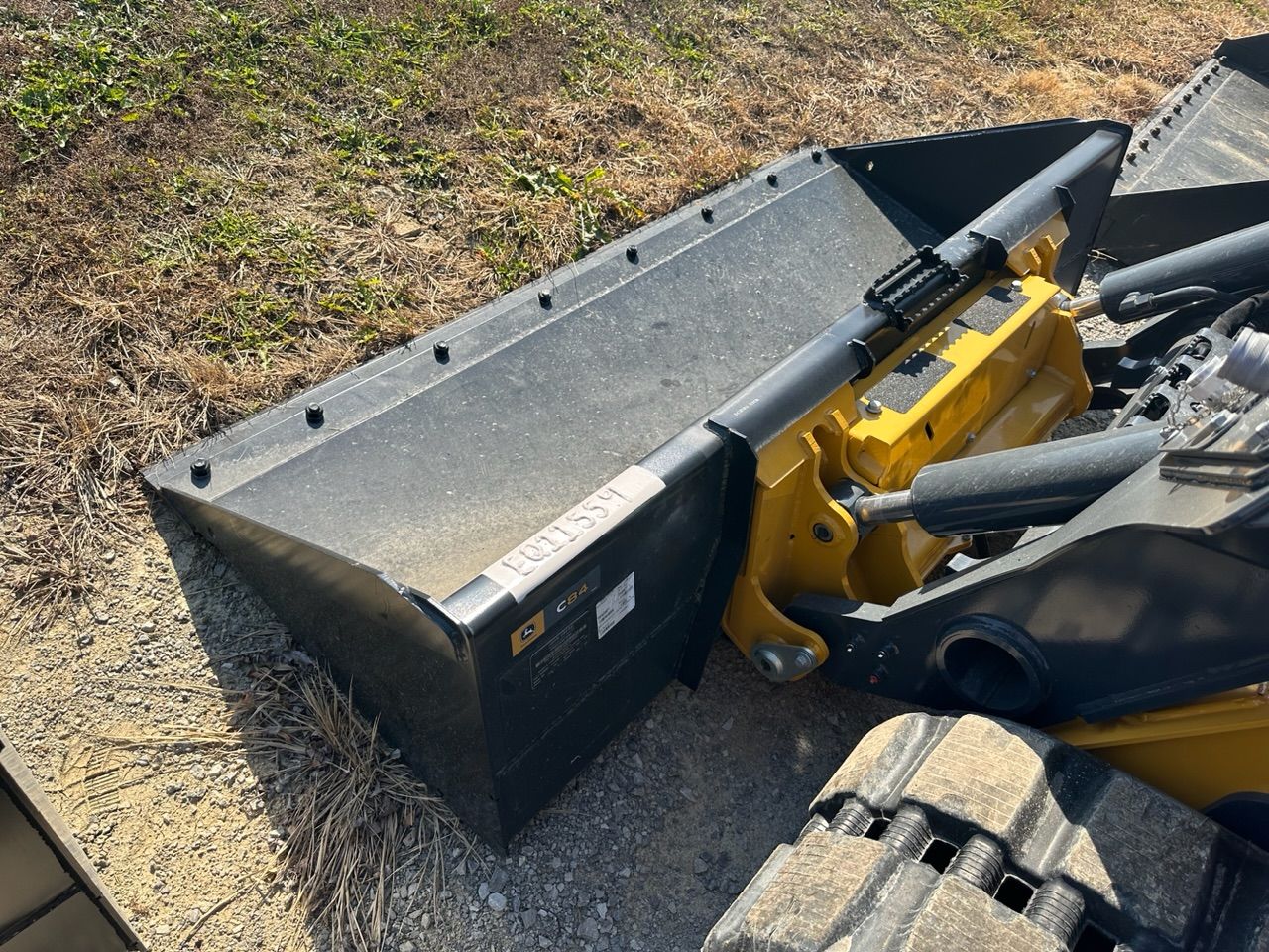 84" BUCKET FOR 333P Photo 4 Thumbnail