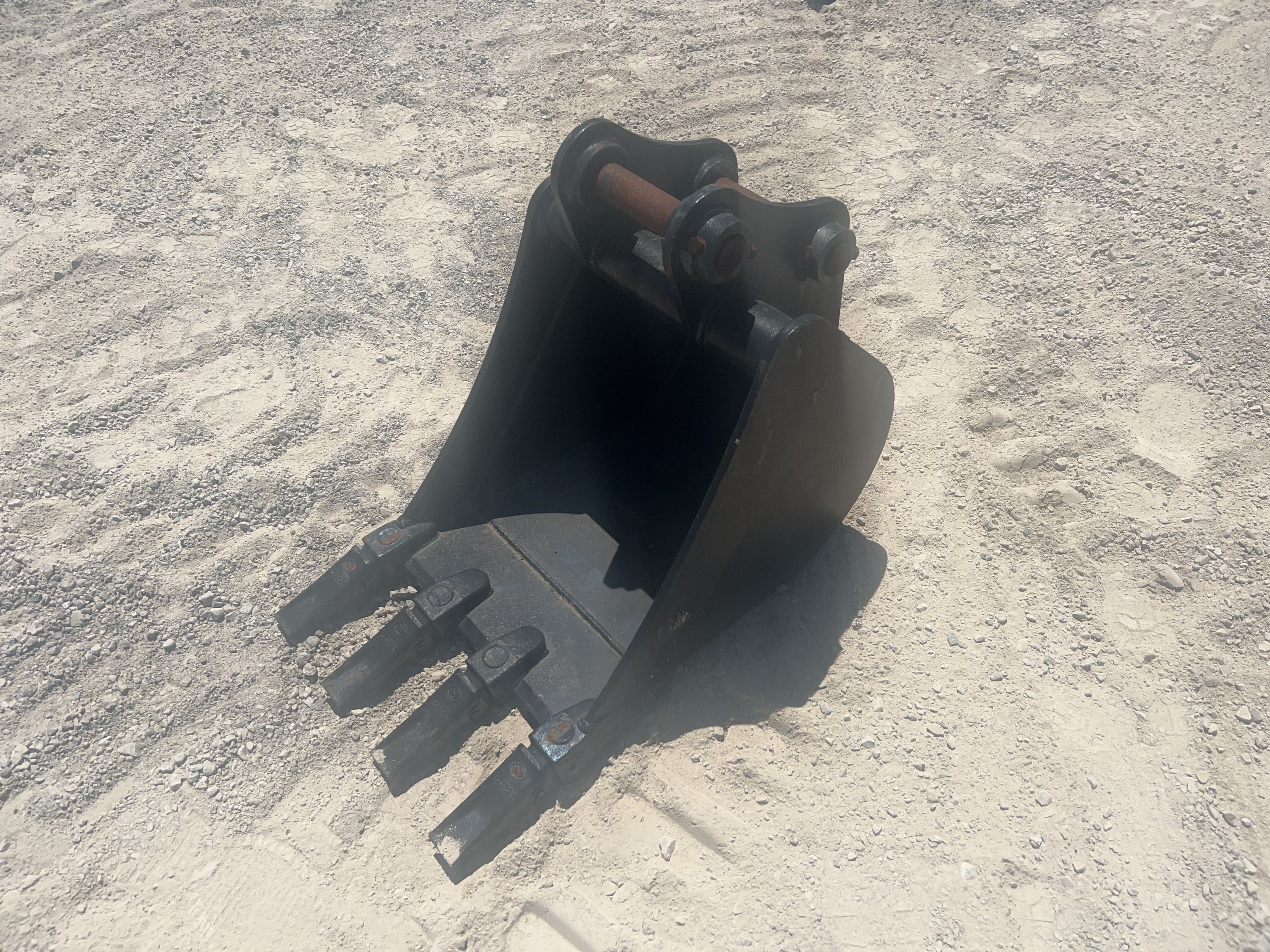 Equipment Photo - EQ8143