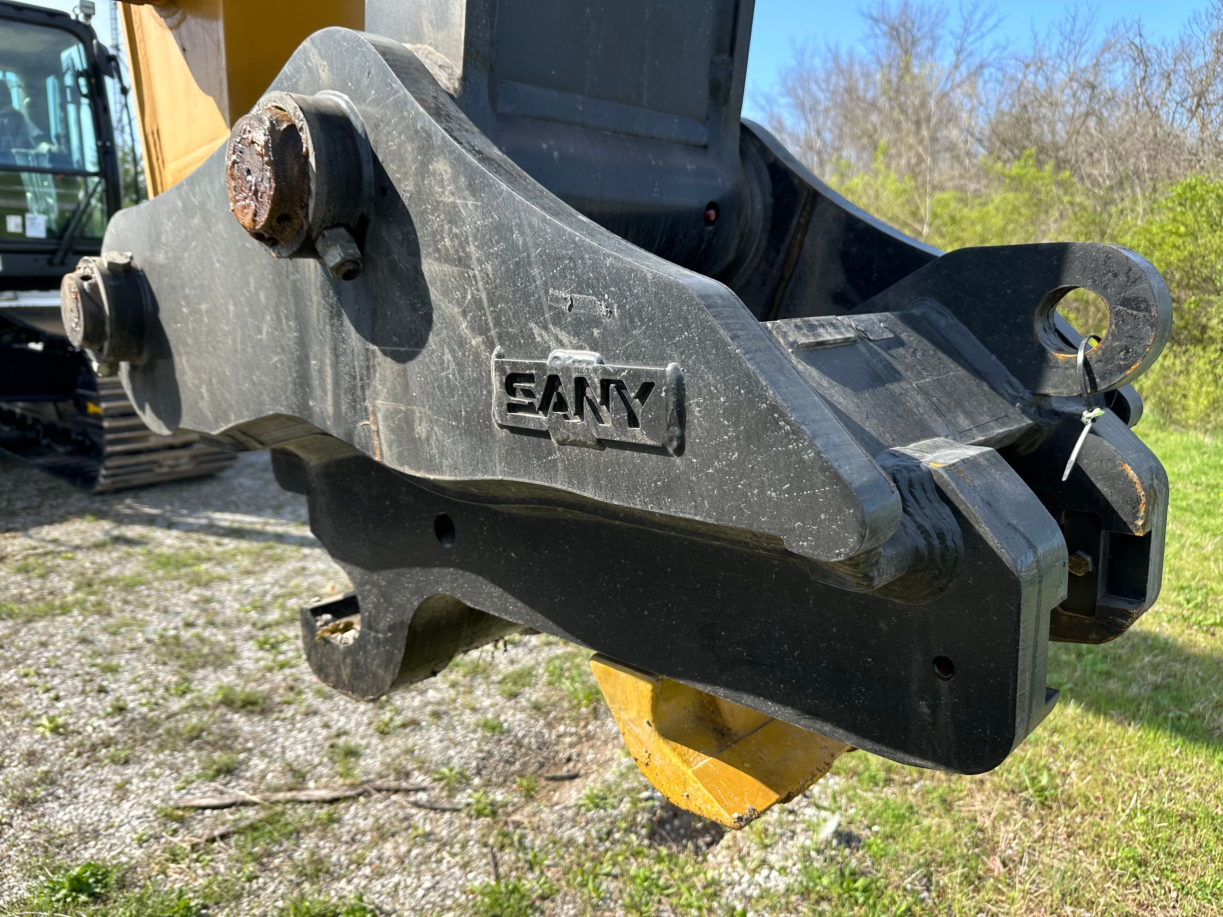 SANY SY500H HYDRAULIC QUICK COUPLER Photo 2 Thumbnail
