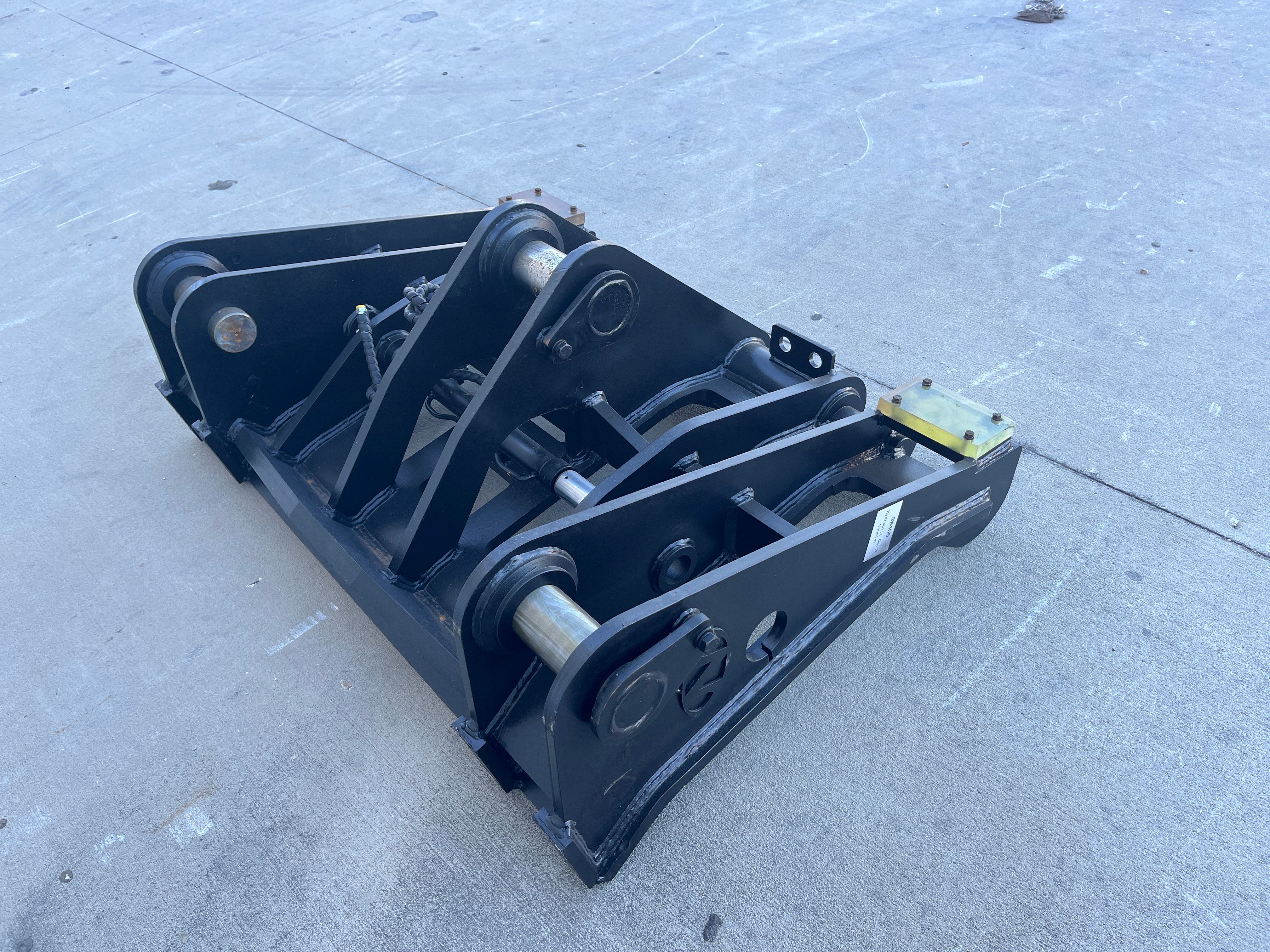 HYDRAULIC QUICK COUPLER FOR SW405K Photo 2 Thumbnail