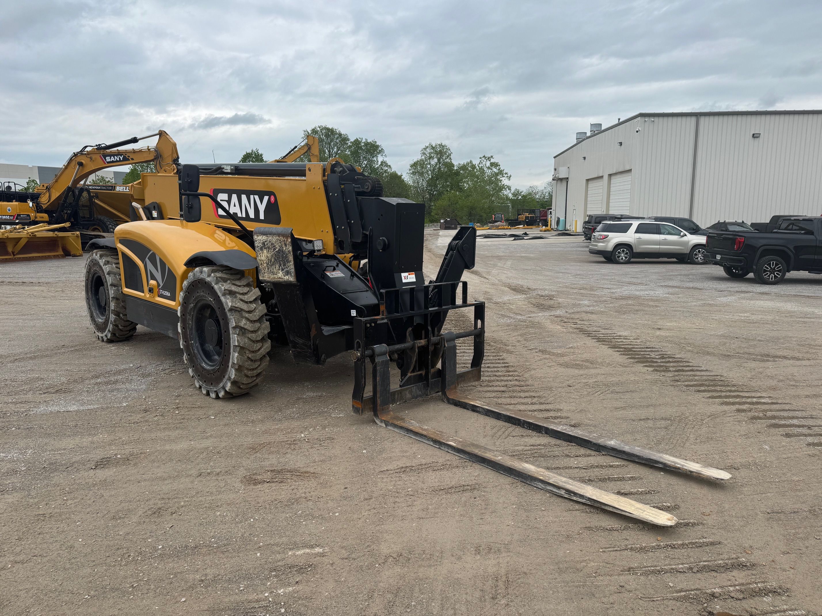 2023 SANY STH1256A-CAB Photo 4 Thumbnail