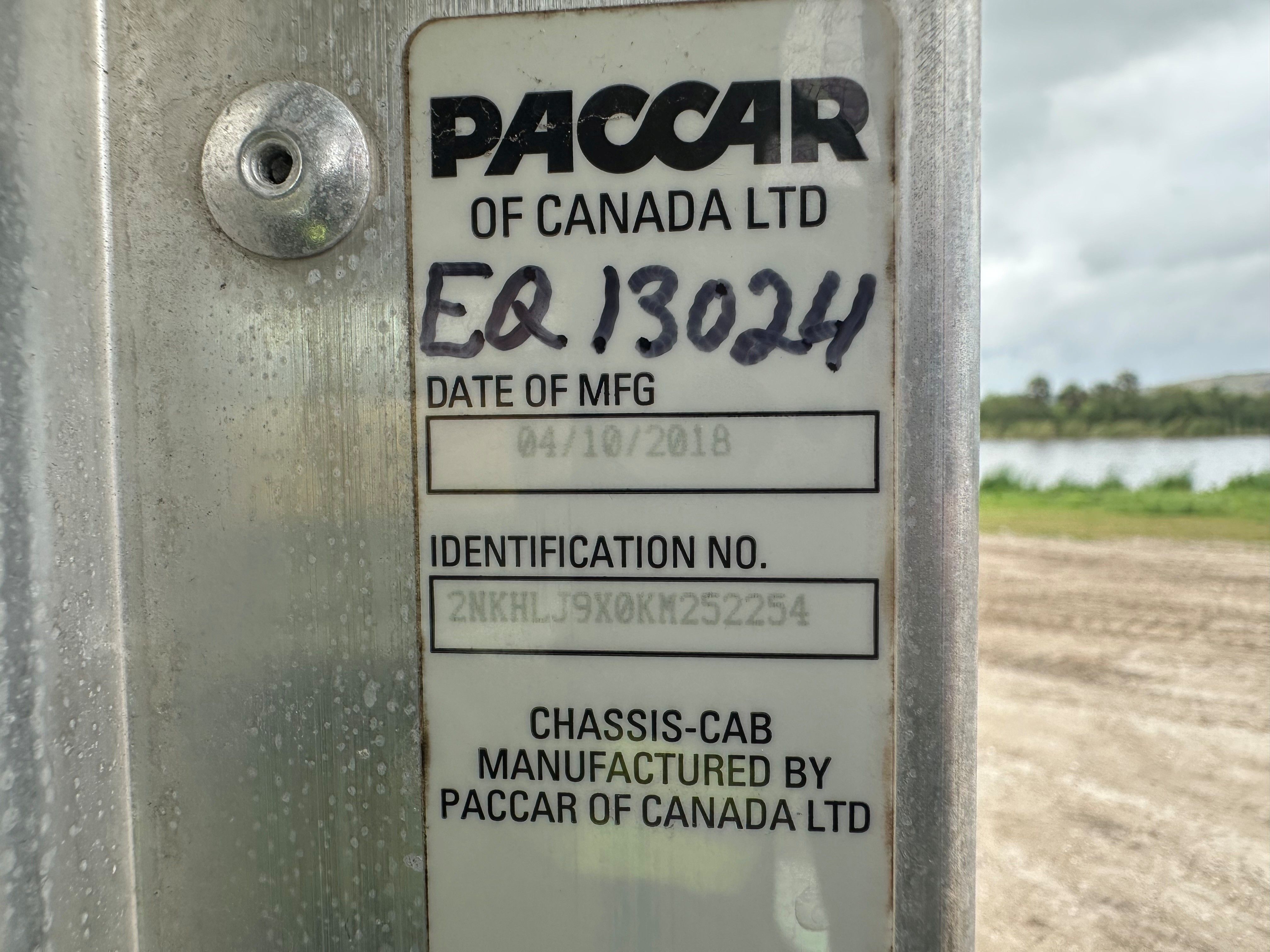 2019 KENWORTH T370 WATER Photo 10 Thumbnail