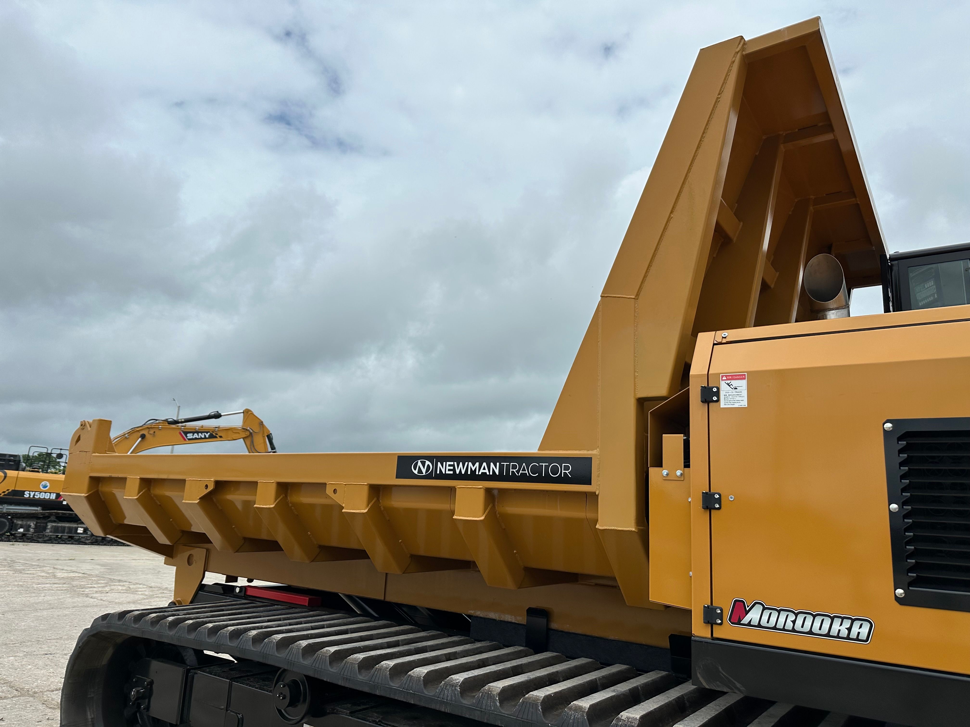 DUMP BED FOR MST 2200VD Photo 3 Thumbnail