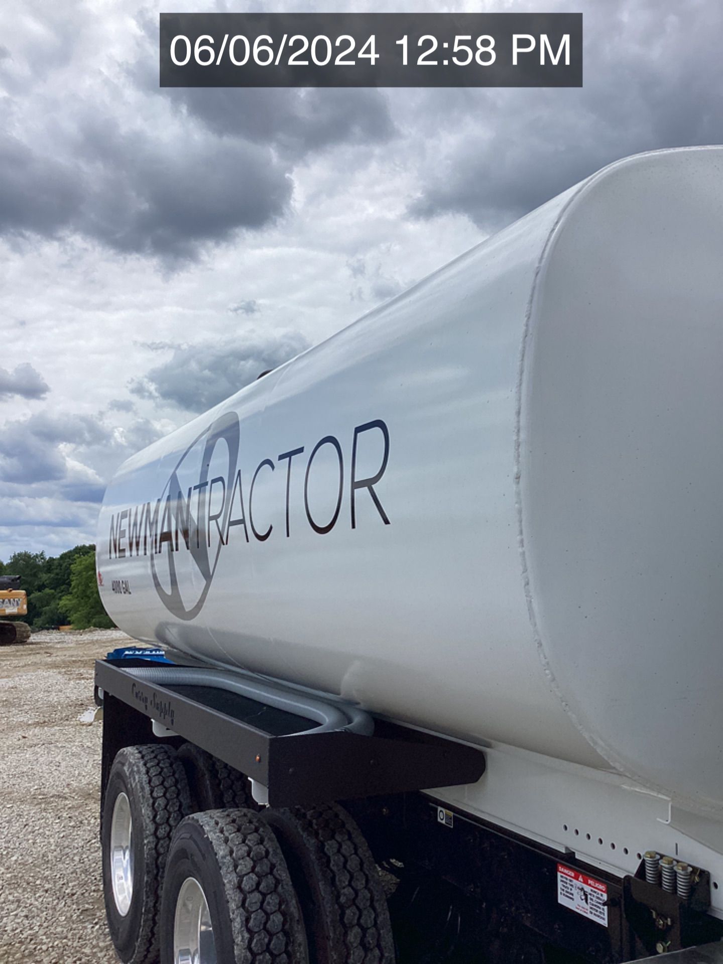 2025 PETERBILT 548 WATER Photo 3 Thumbnail