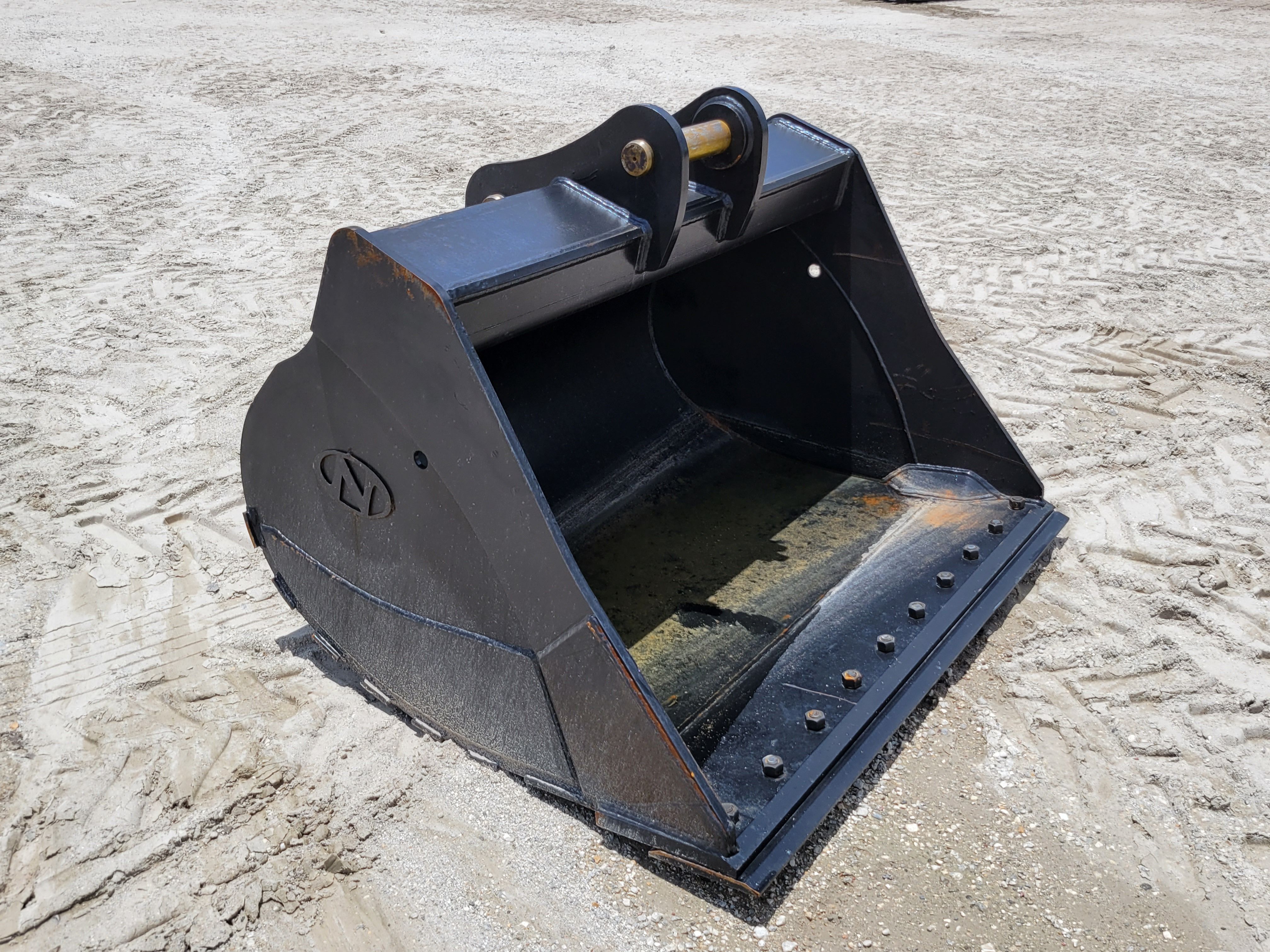 60" EXCAVATOR DITCH CLEANING BUCKET 65MM PIN Photo 2 Thumbnail