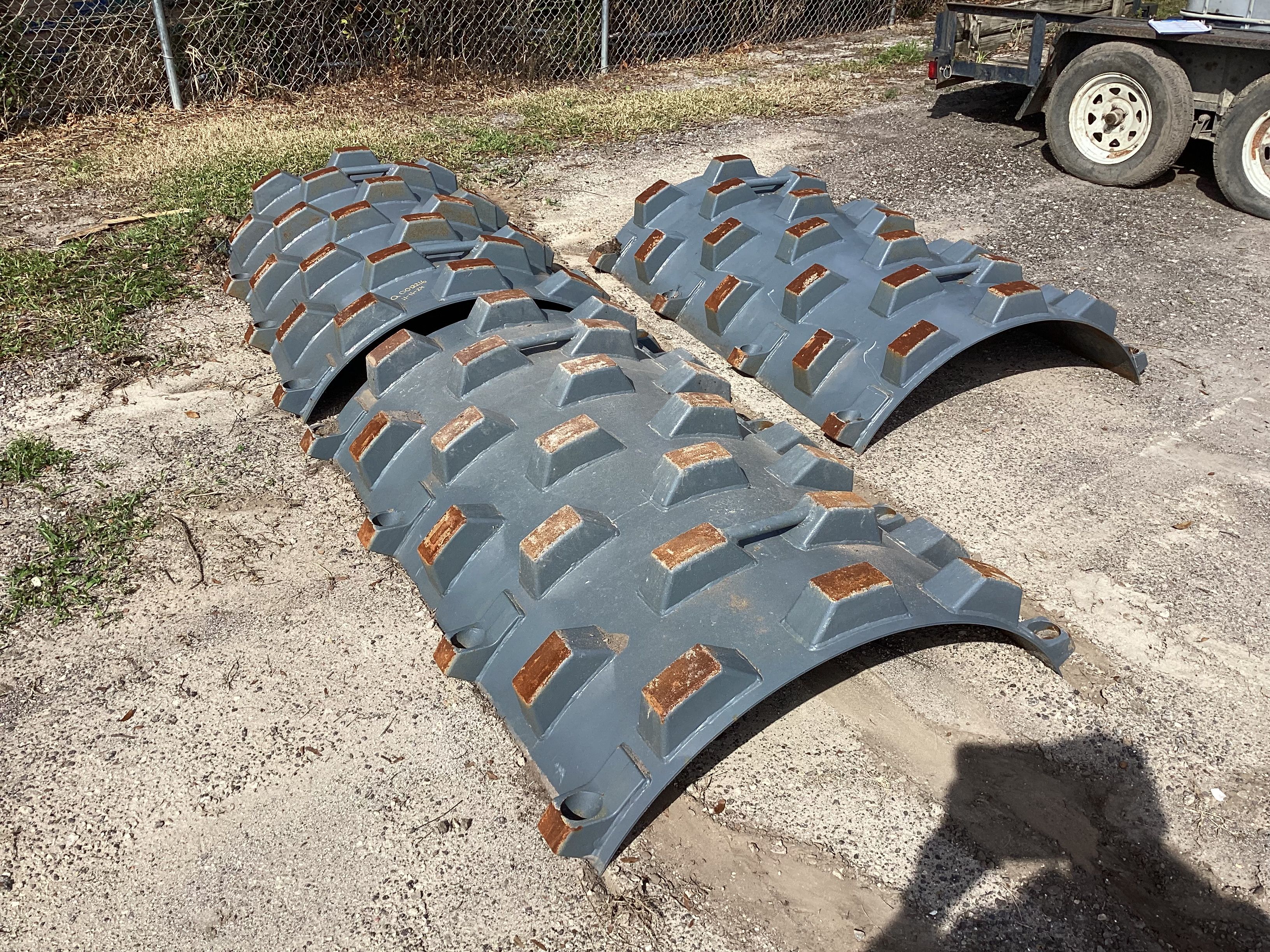 PADFOOT SHELL KIT FOR SSR80 Photo 1 Thumbnail