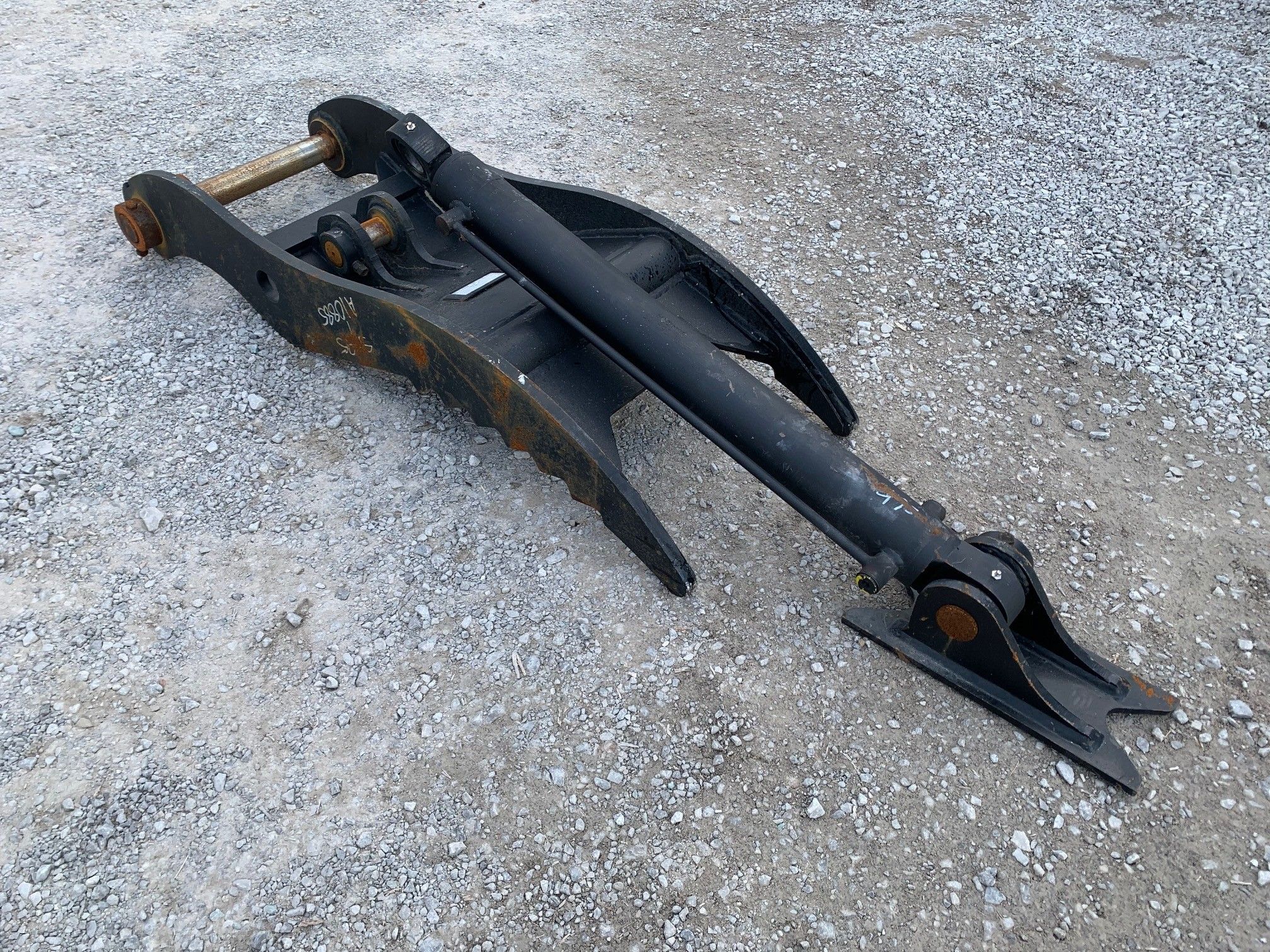 HYDRAULIC THUMB FOR SY95C (LONG FOR QC) Photo 2 Thumbnail