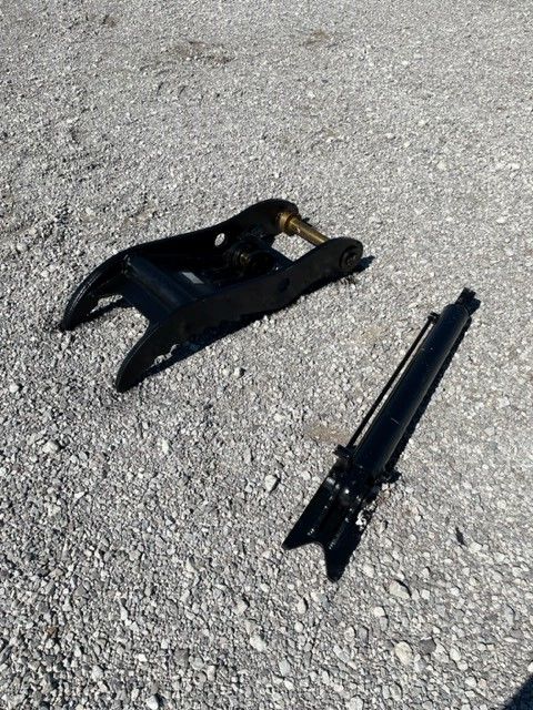 THUMB FOR SY80U (NO QUICK COUPLER) Photo 3 Thumbnail