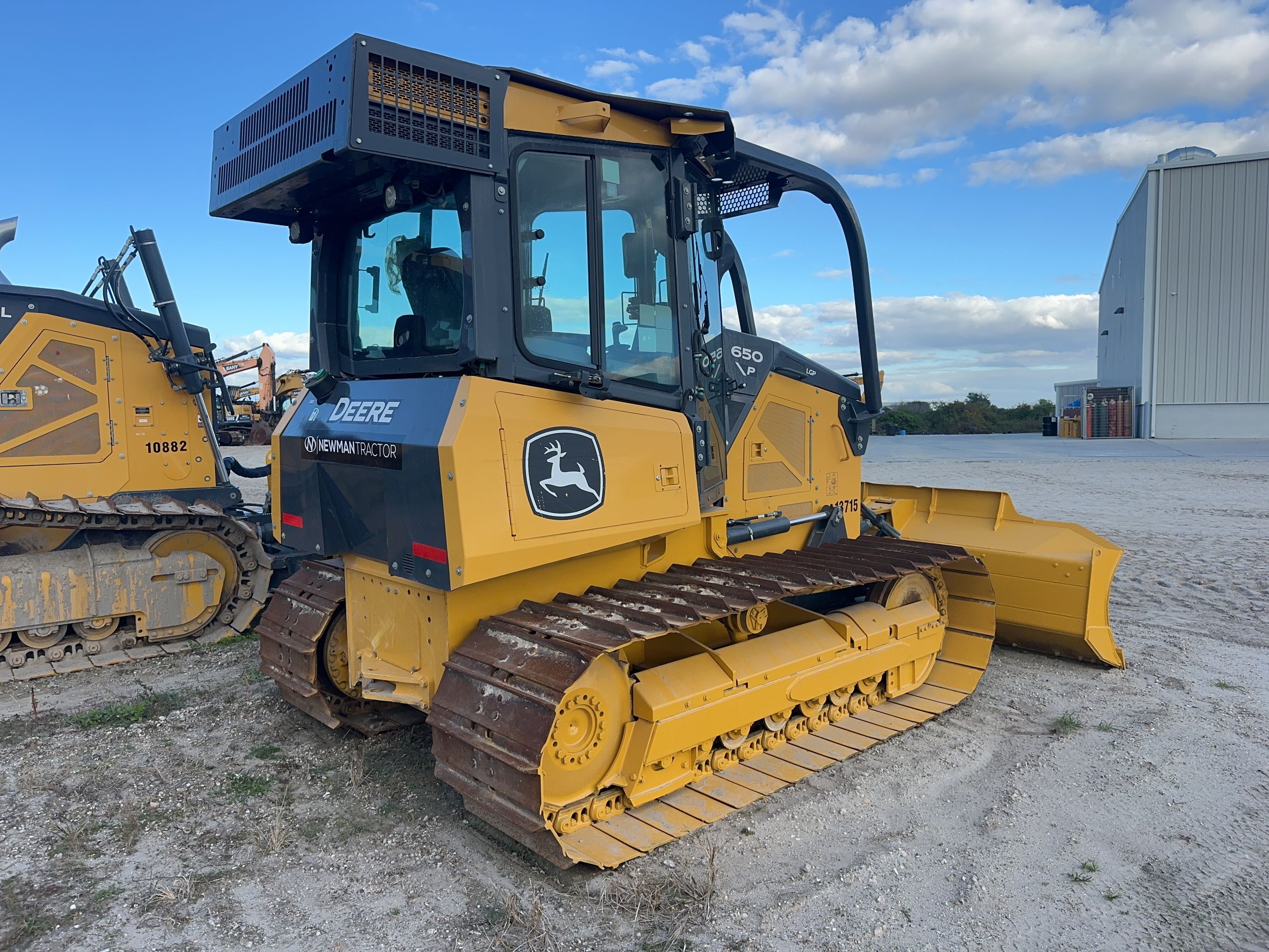 2023 JOHN DEERE 650 P-TIER Photo 3 Thumbnail