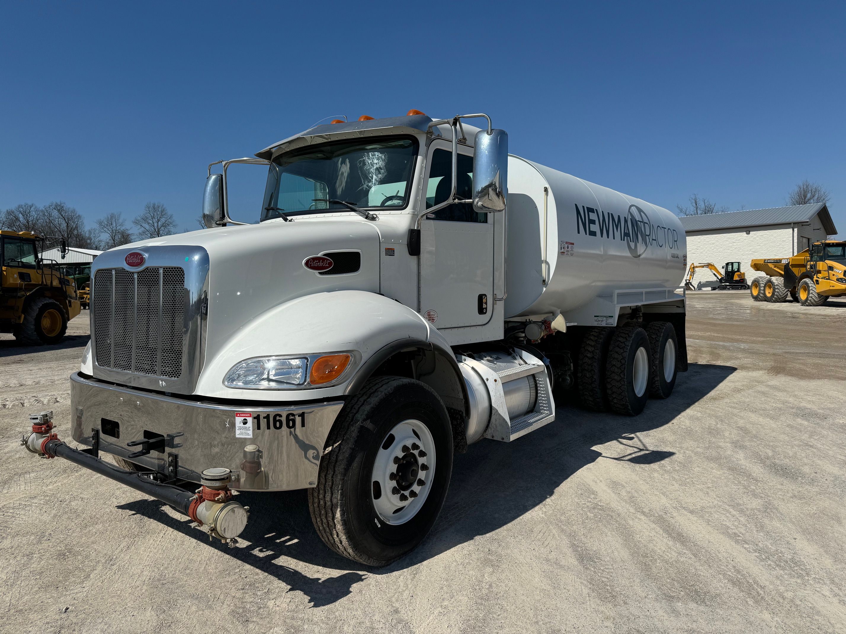 2022 PETERBILT 348 WATER Photo 1 Thumbnail