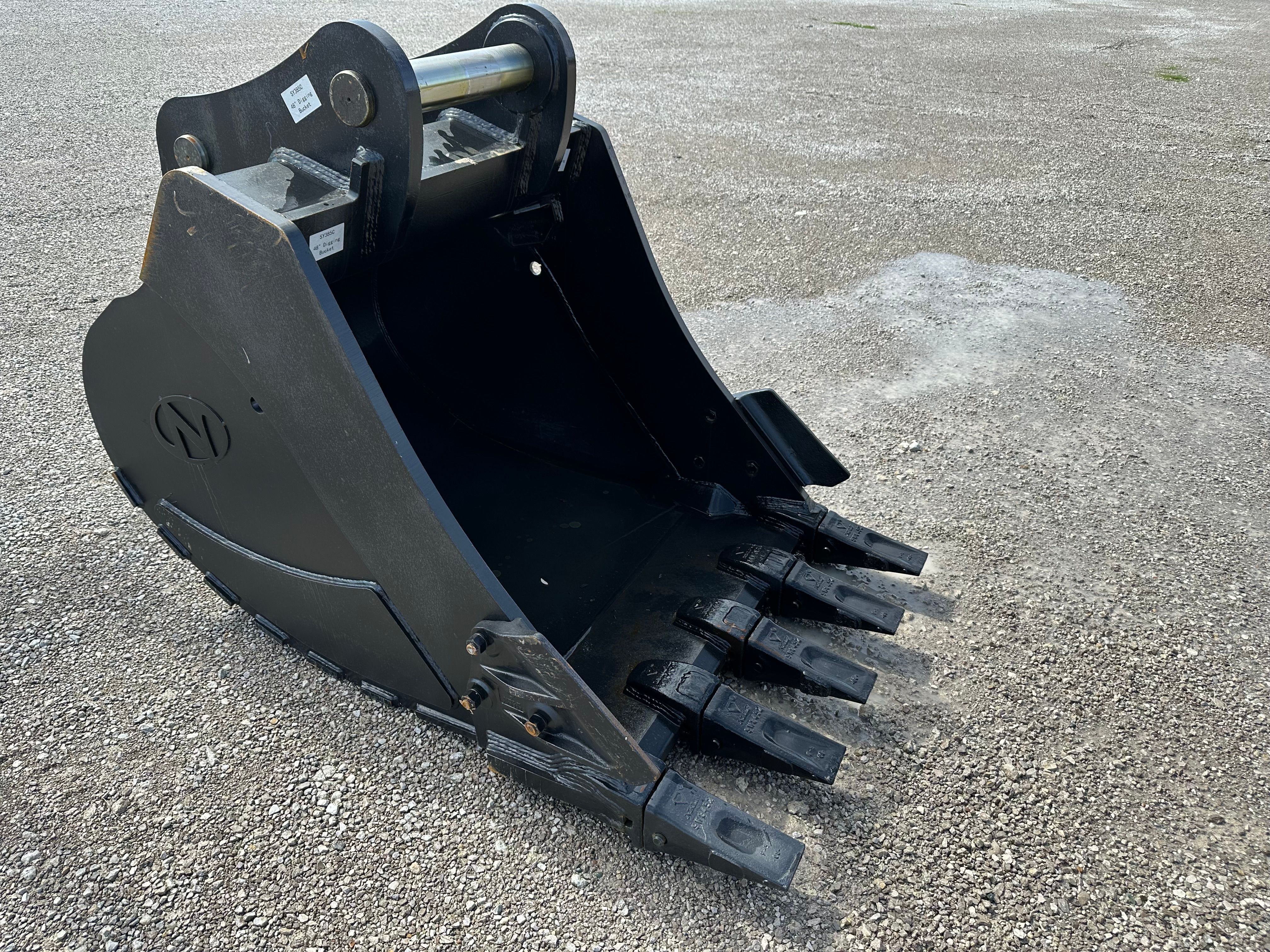 48" BUCKET FOR SY385C Photo 2 Thumbnail