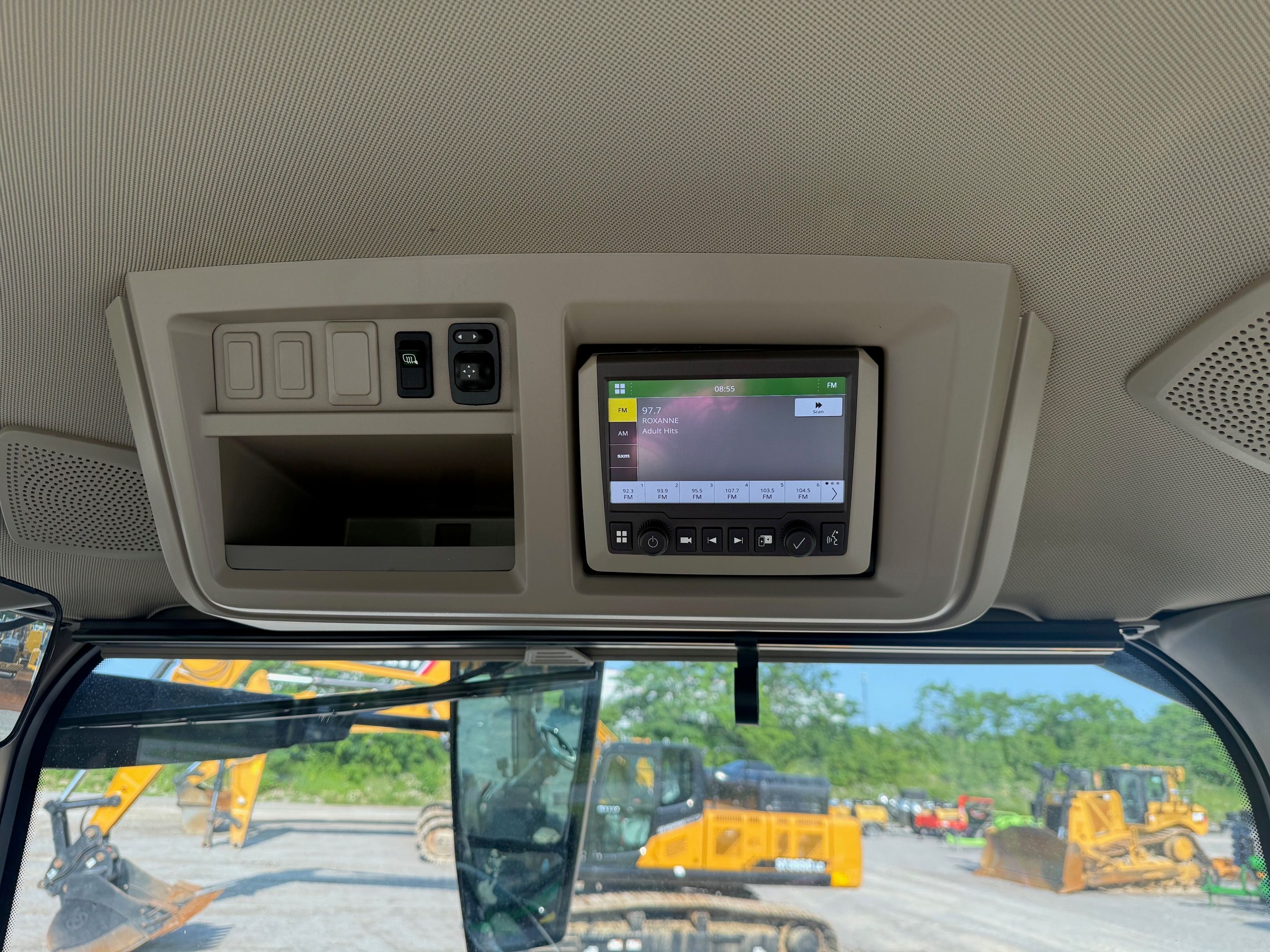 2022 JOHN DEERE 8R 340 Photo 11 Thumbnail