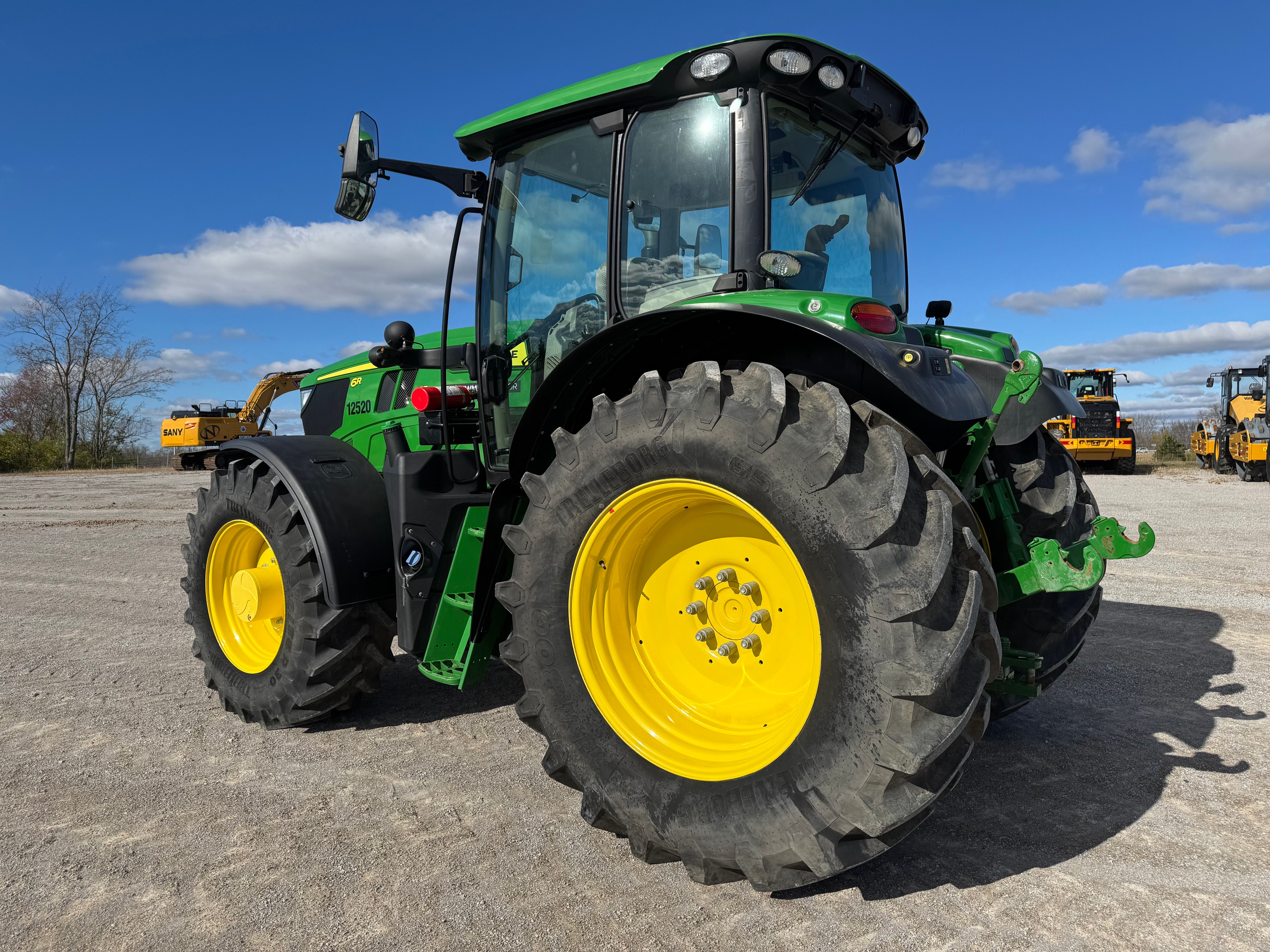 2022 JOHN DEERE 6R 155 Photo 4 Thumbnail