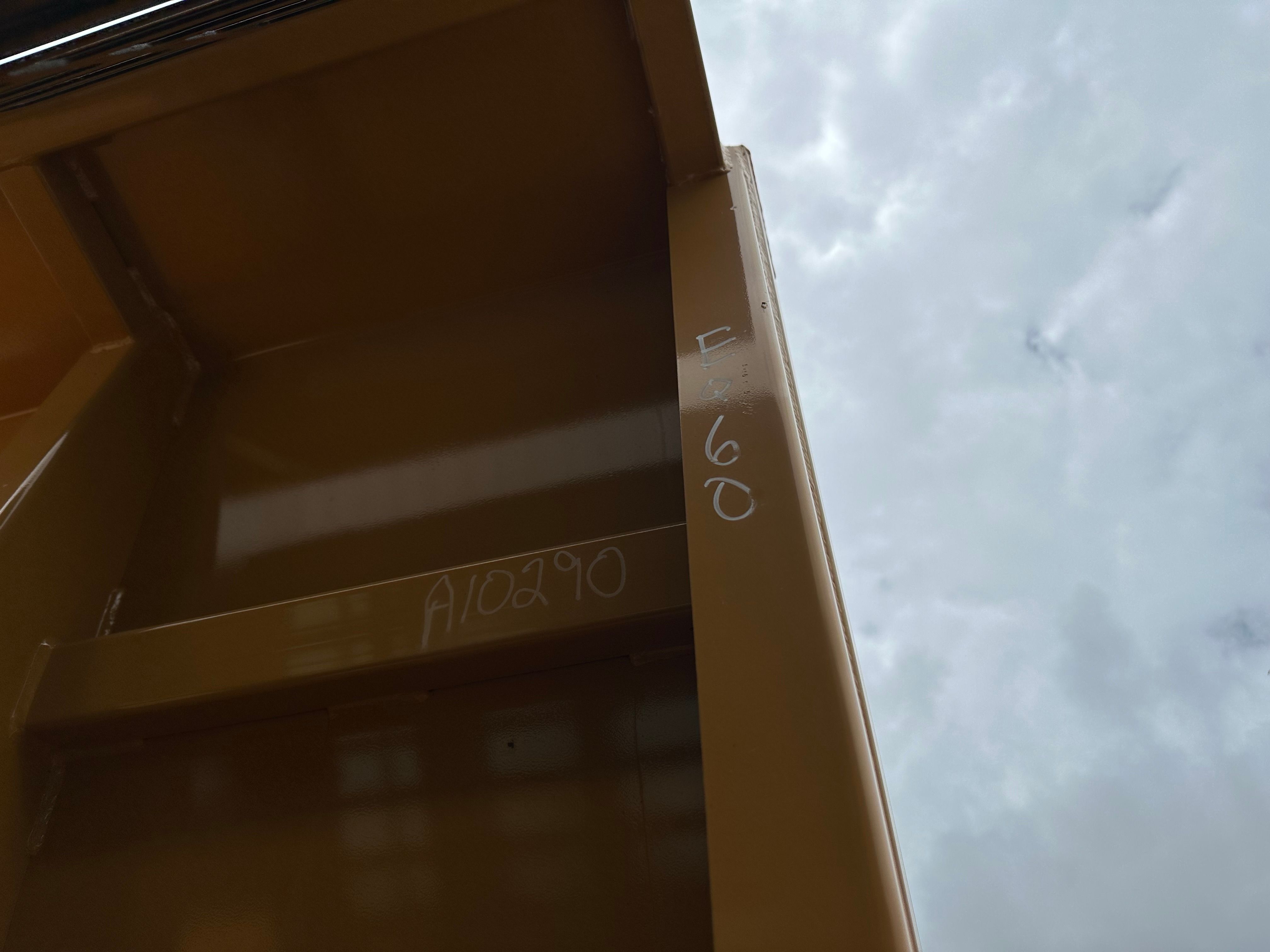 DUMP BED FOR MST 2200VD Photo 4 Thumbnail