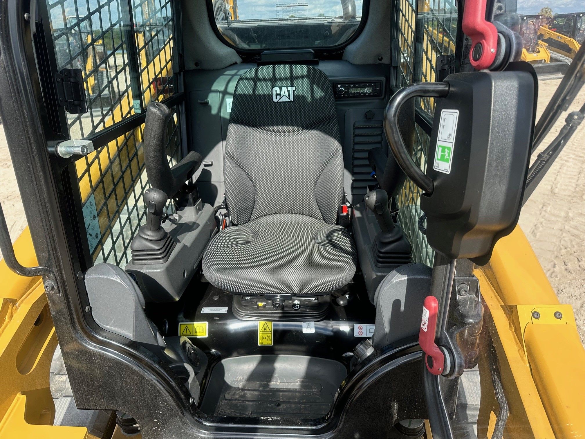 2024 CAT 299D3 Photo 7 Thumbnail