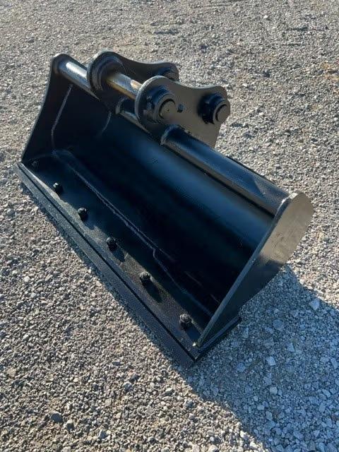 36" EXCAVATOR DITCH CLEANING BUCKET 40MM PIN Photo 1 Thumbnail