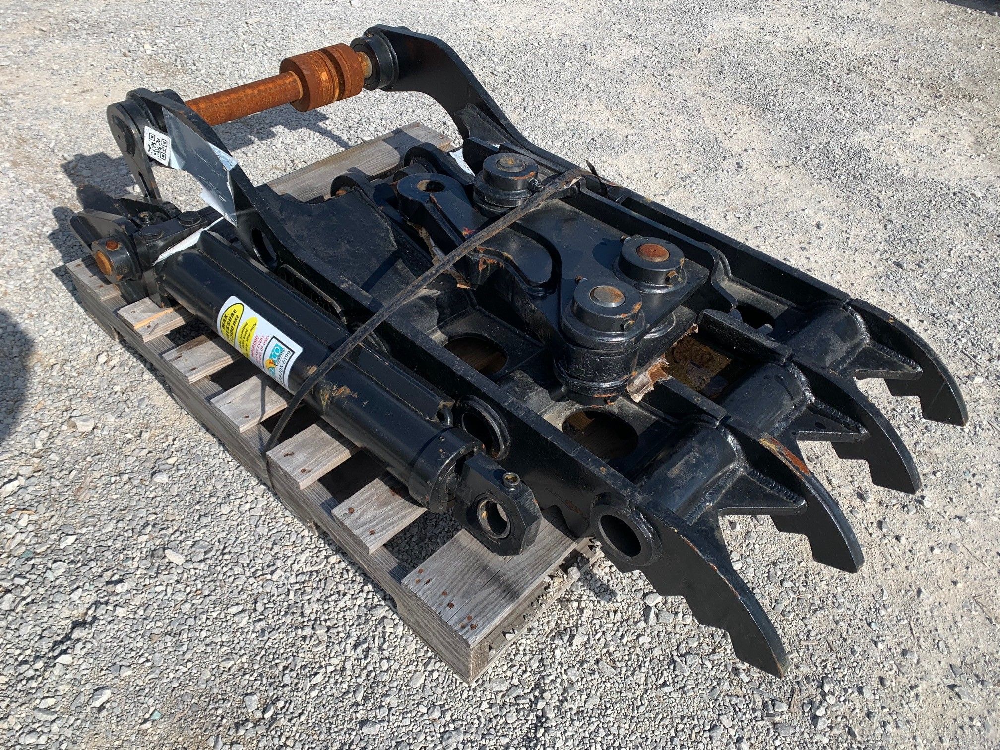 PROGRESSIVE THUMB FOR SY135C (LONG - FOR QC) Photo 2 Thumbnail