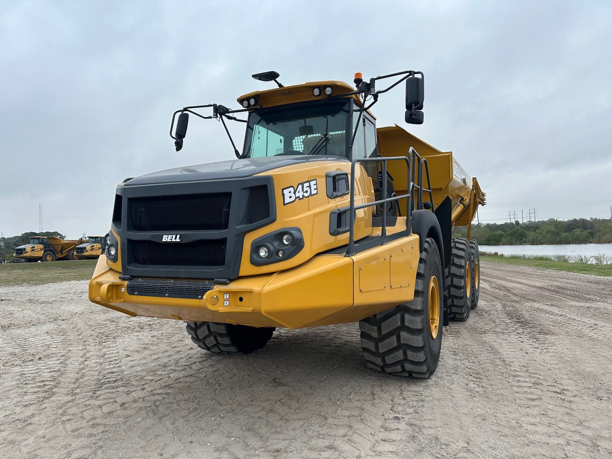 2025 BELL B45E Photo 1 Thumbnail