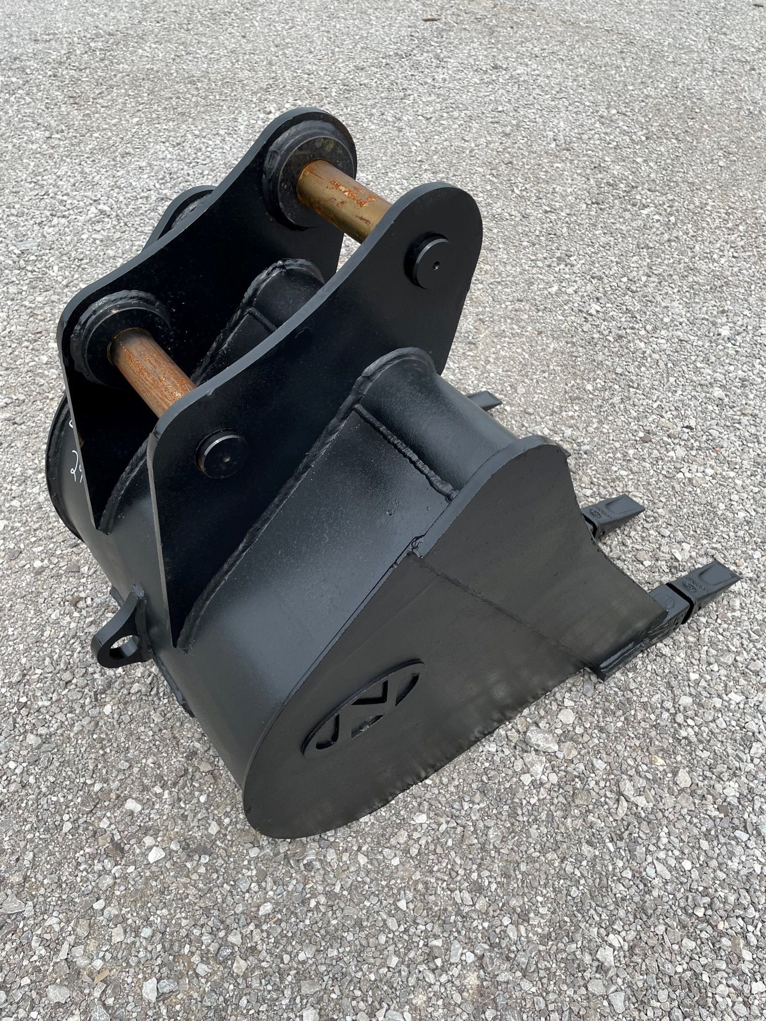 24" EXCAVATOR DIGGING BUCKET 45MM PIN Photo 4 Thumbnail