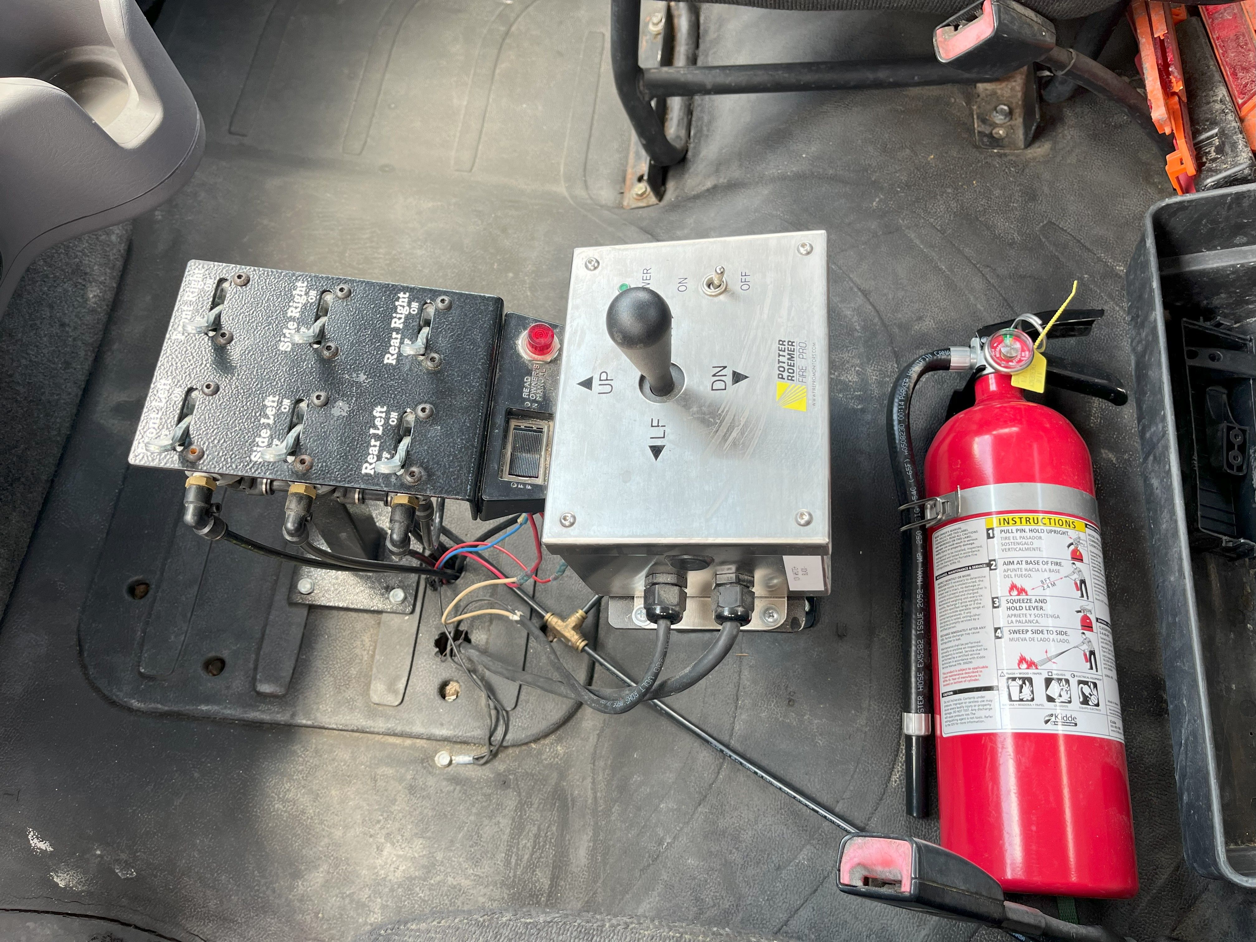 2015 FREIGHTLINER M2 112 Photo 9 Thumbnail