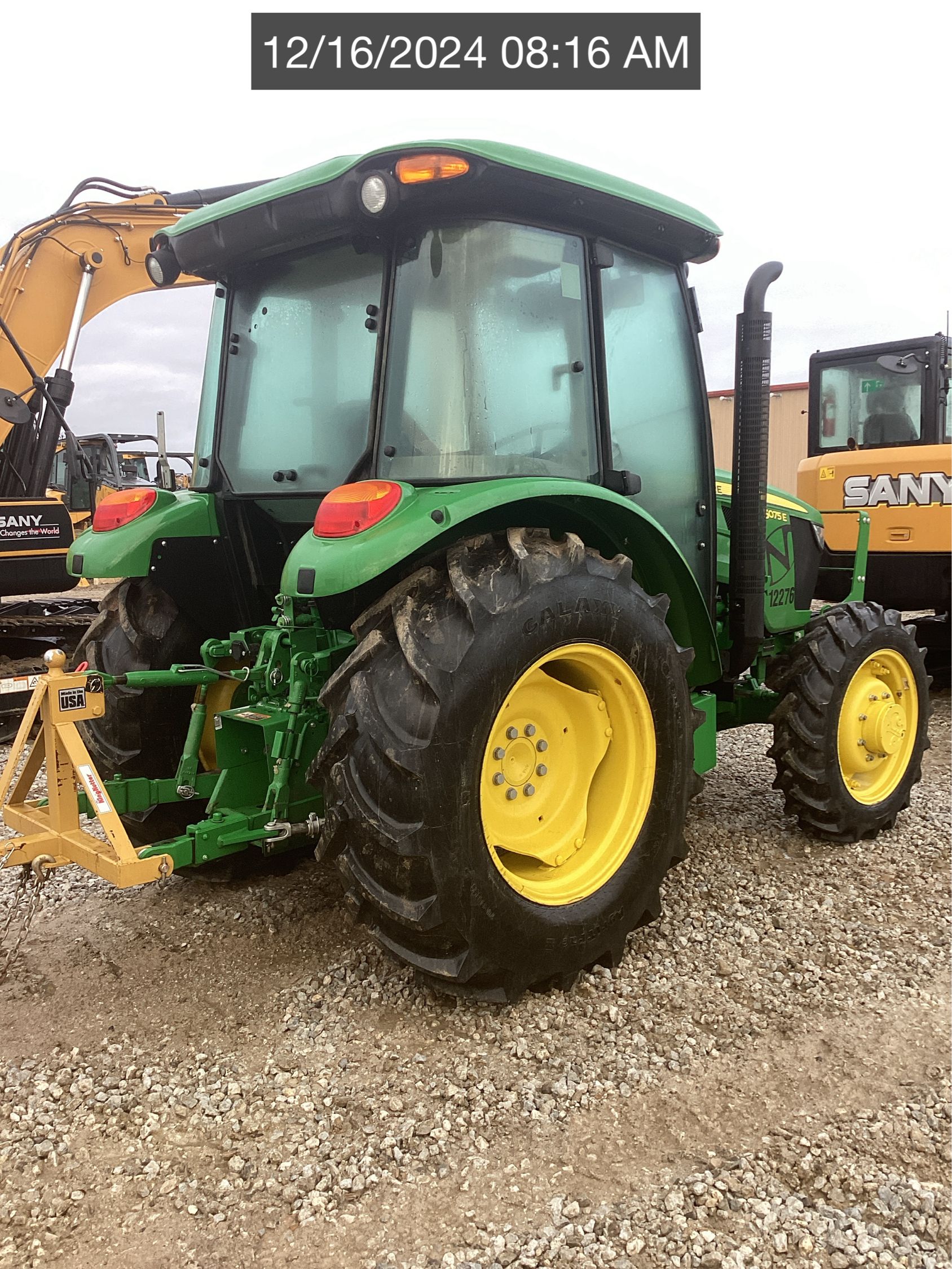 2022 JOHN DEERE 5075E Photo 3 Thumbnail