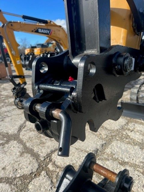 MANUAL QUICK COUPLER FOR SY60C Photo 3 Thumbnail