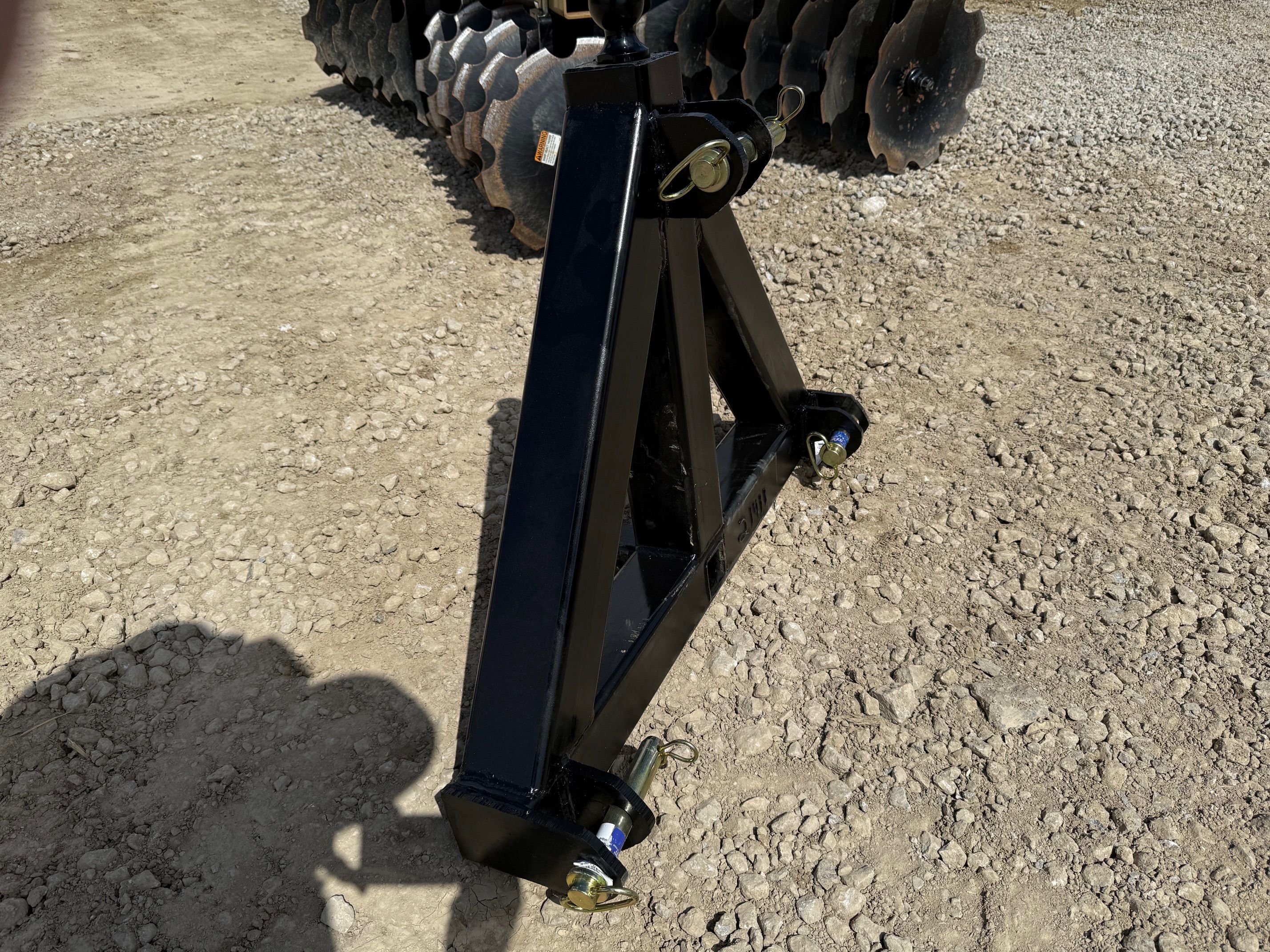 3 POINT HITCH FOR TRACTOR Photo 2 Thumbnail