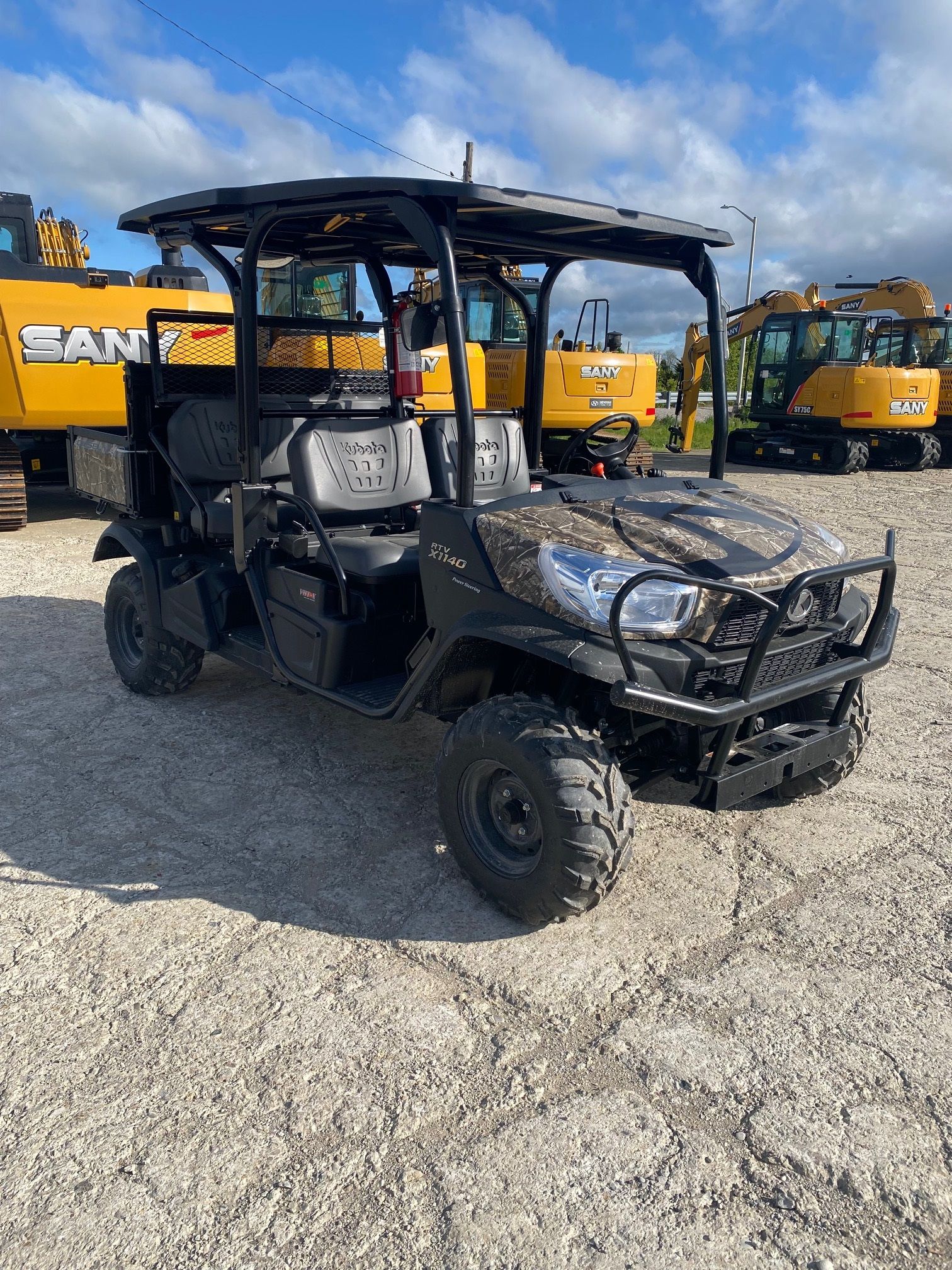 2023 KUBOTA RTV-X1140 Photo 7 Thumbnail