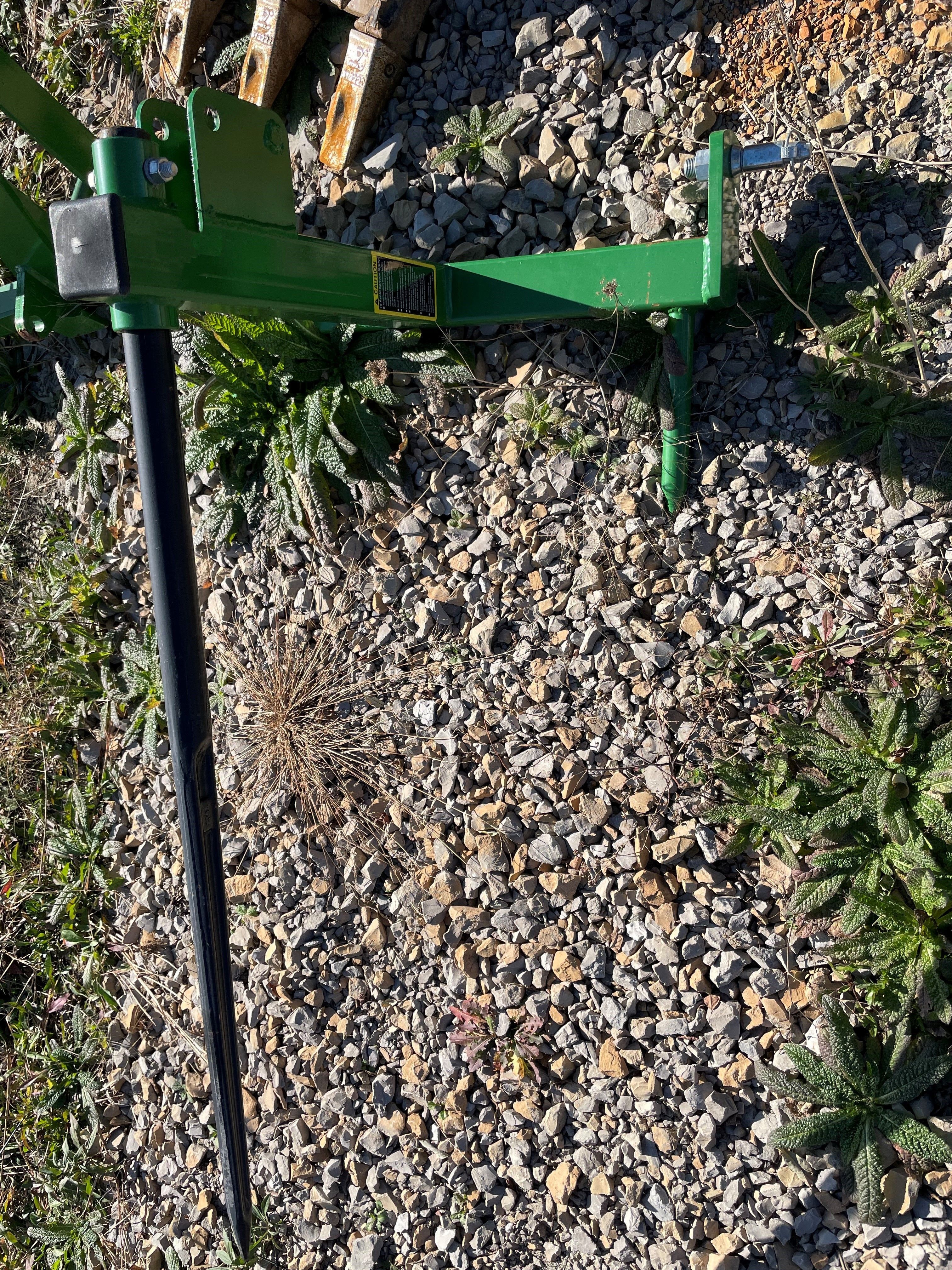 FRONTIER HS2001 3-POINT TINE BALE SPEAR for rear Photo 2 Thumbnail