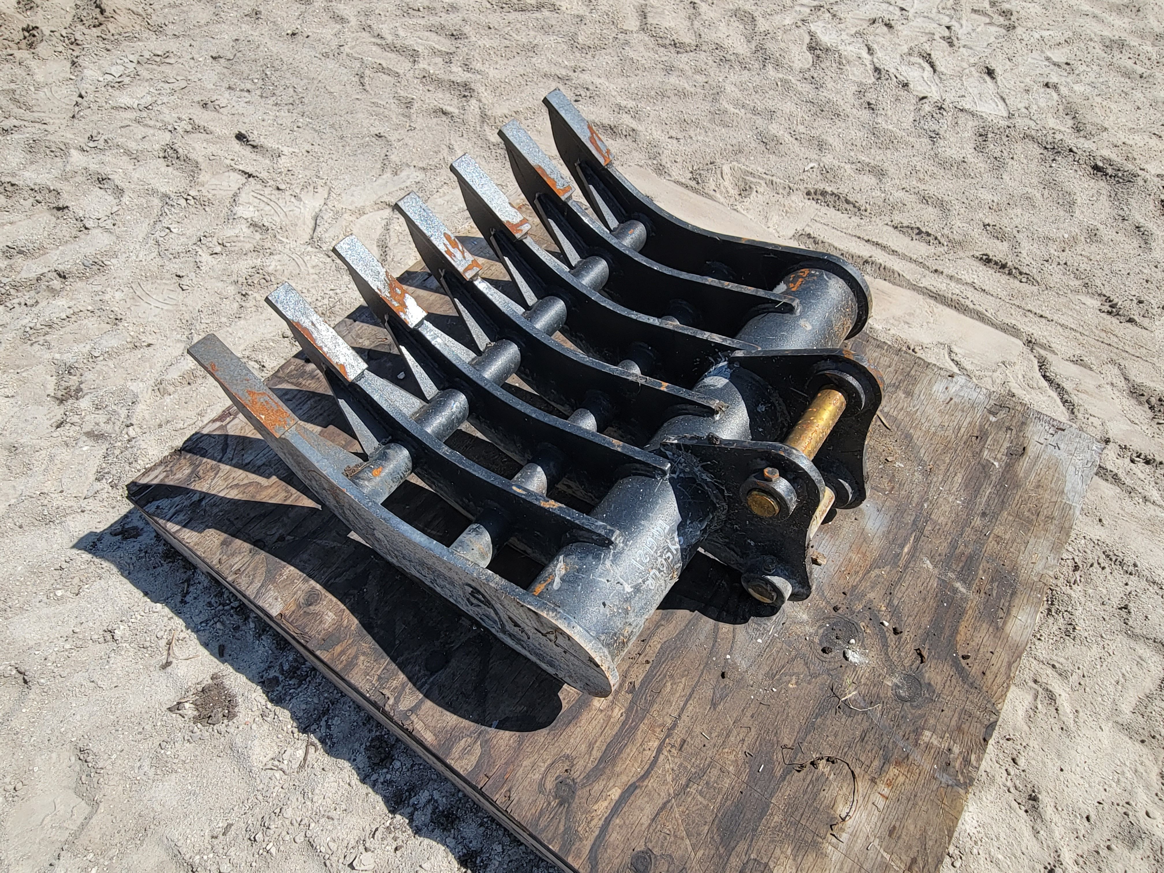 30" LANDSCAPE RAKE FOR SY50U Photo 2 Thumbnail