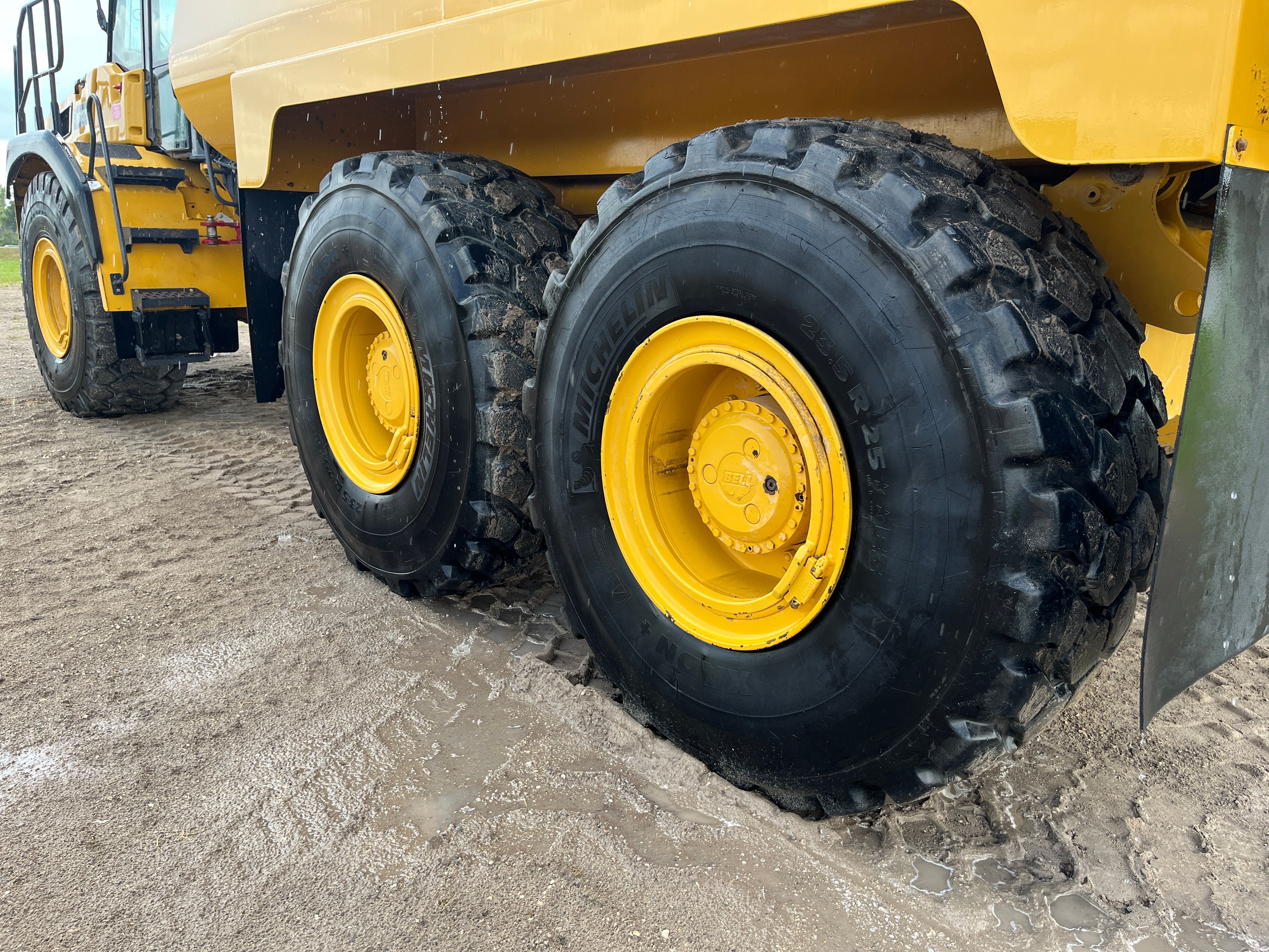 2016 BELL B25E Photo 12 Thumbnail