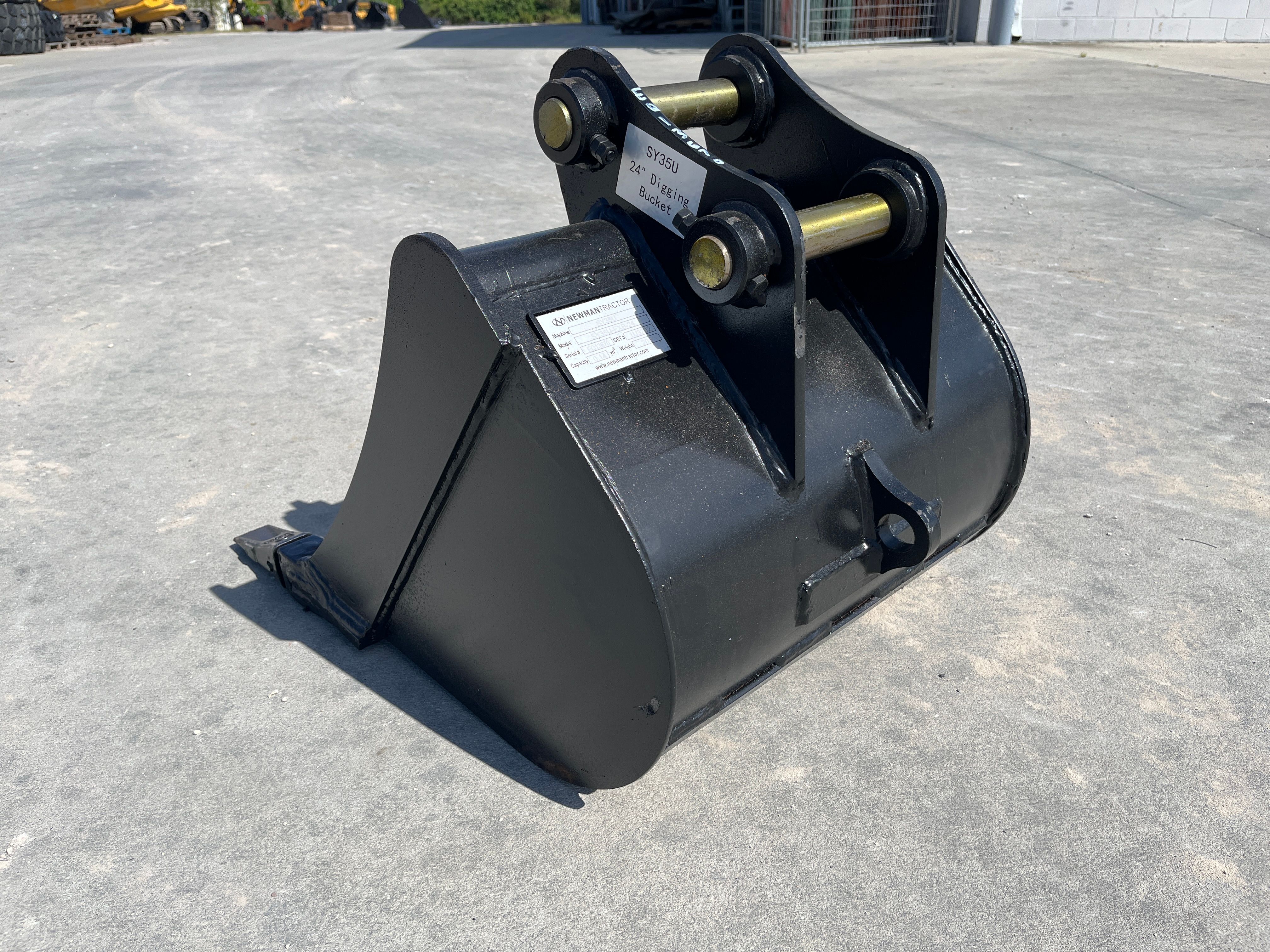 24" BUCKET FOR SY35U Photo 2 Thumbnail