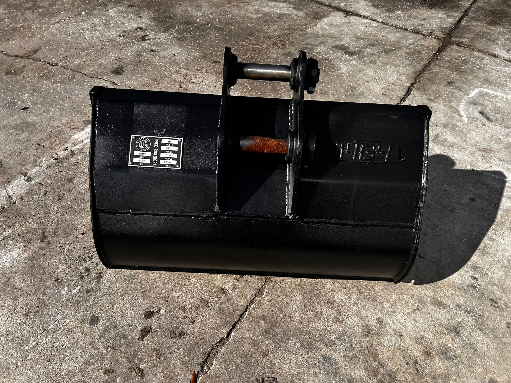 36" BUCKET FOR SY35U Photo 3 Thumbnail