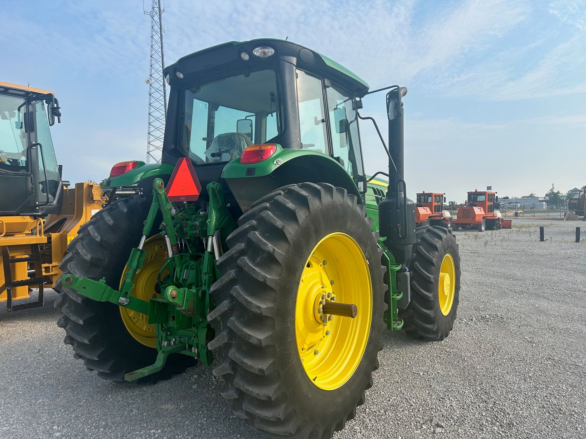 2021 JOHN DEERE 6155M Photo 4 Thumbnail