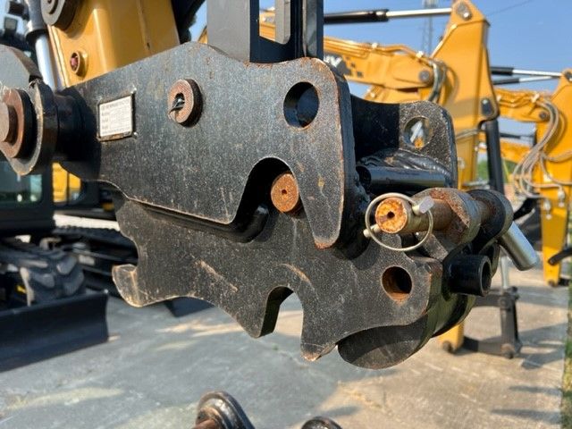 MANUAL QUICK COUPLER FOR SY80U Photo 3 Thumbnail