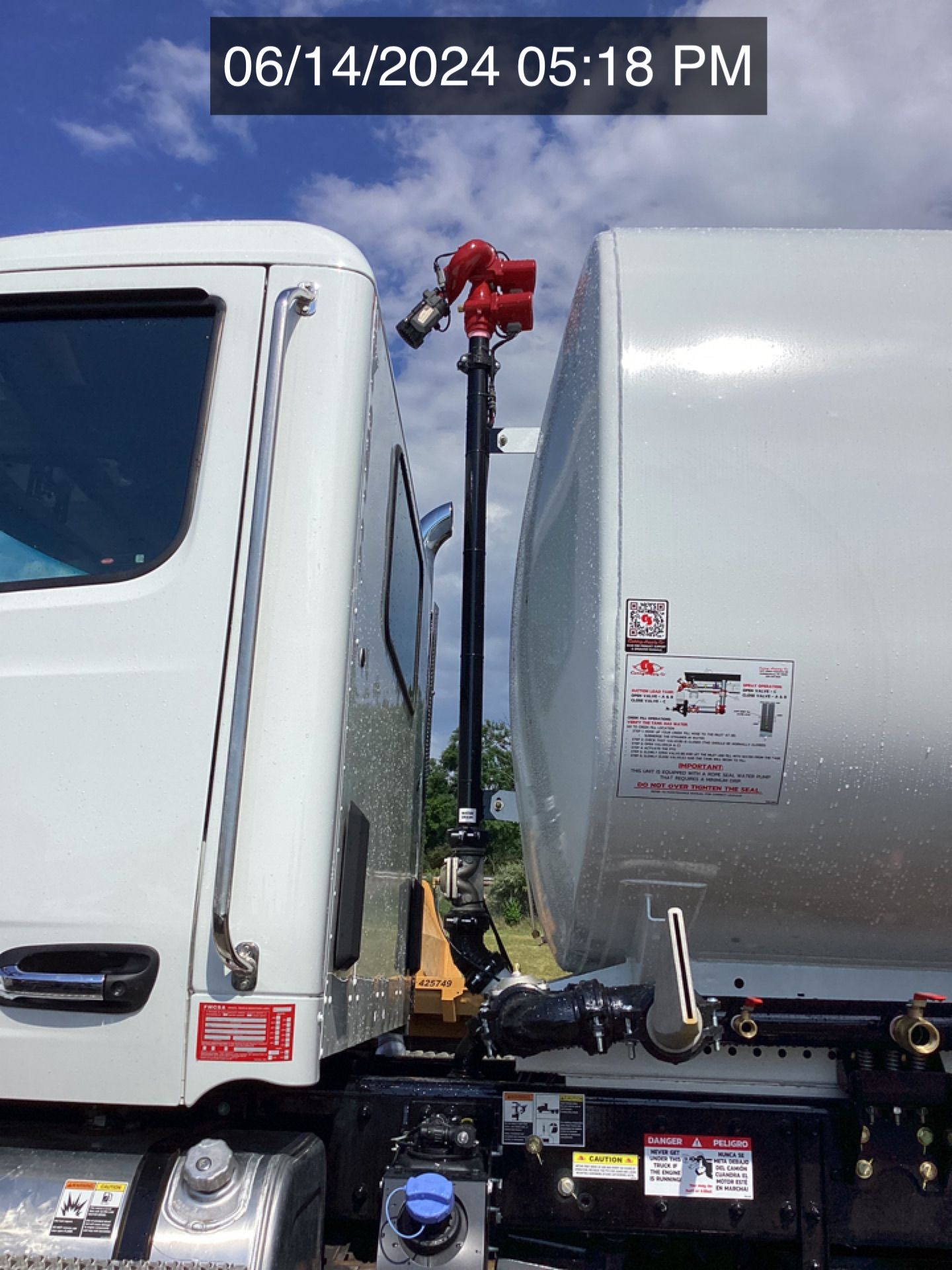 2024 PETERBILT 548 WATER Photo 3 Thumbnail