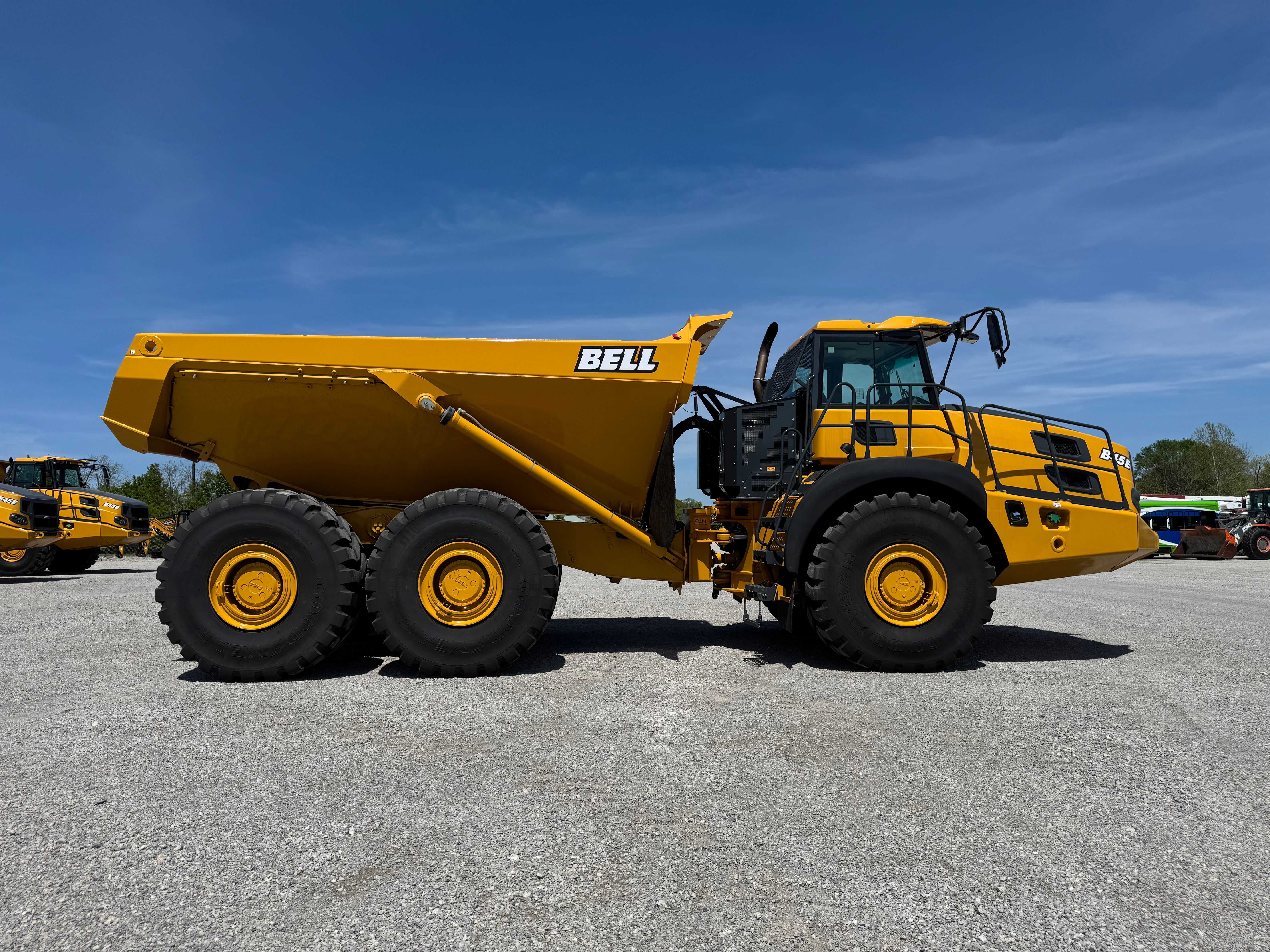 2025 BELL B45E Photo 8 Thumbnail