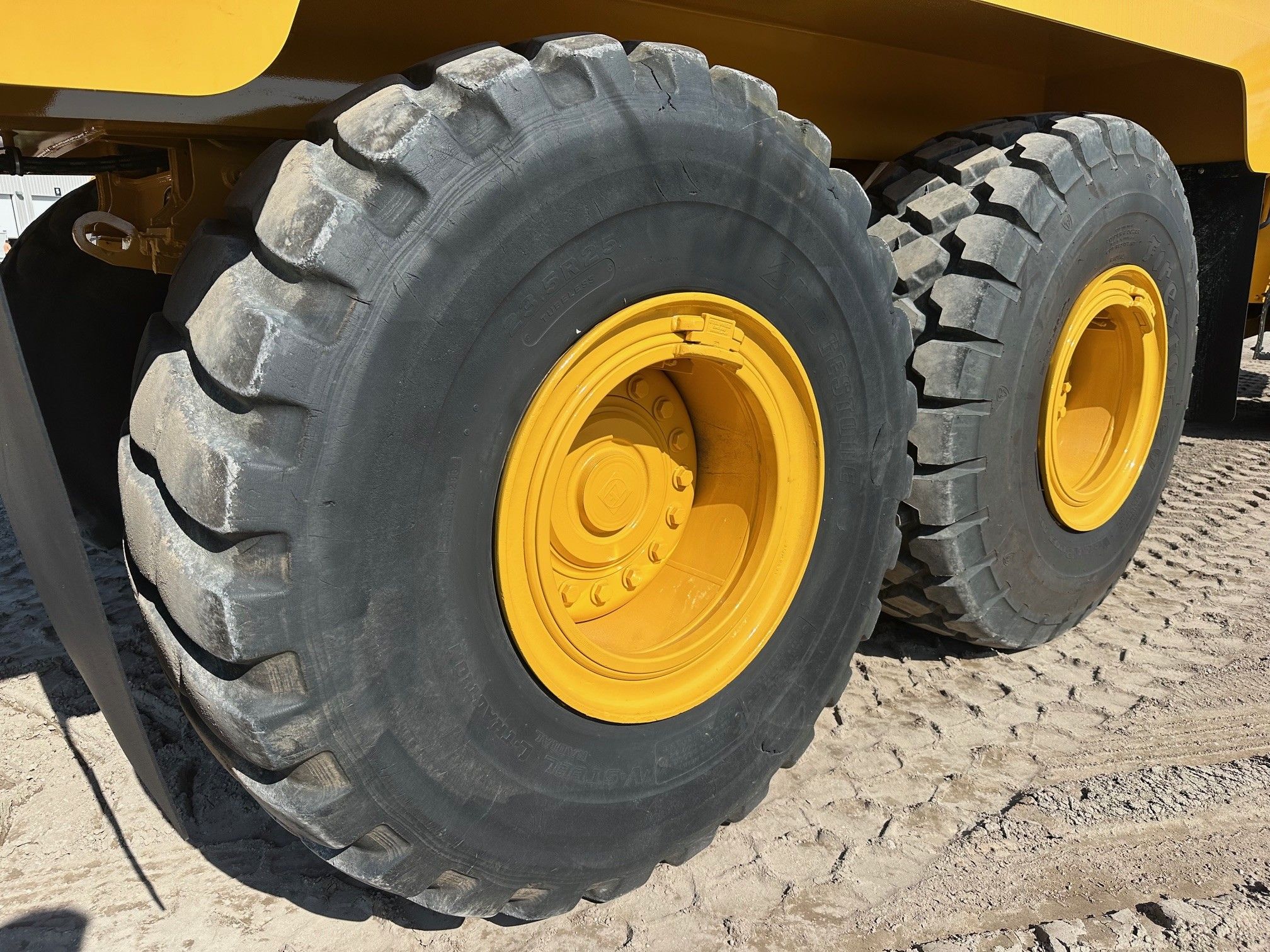 2018 JOHN DEERE 260E Photo 13 Thumbnail