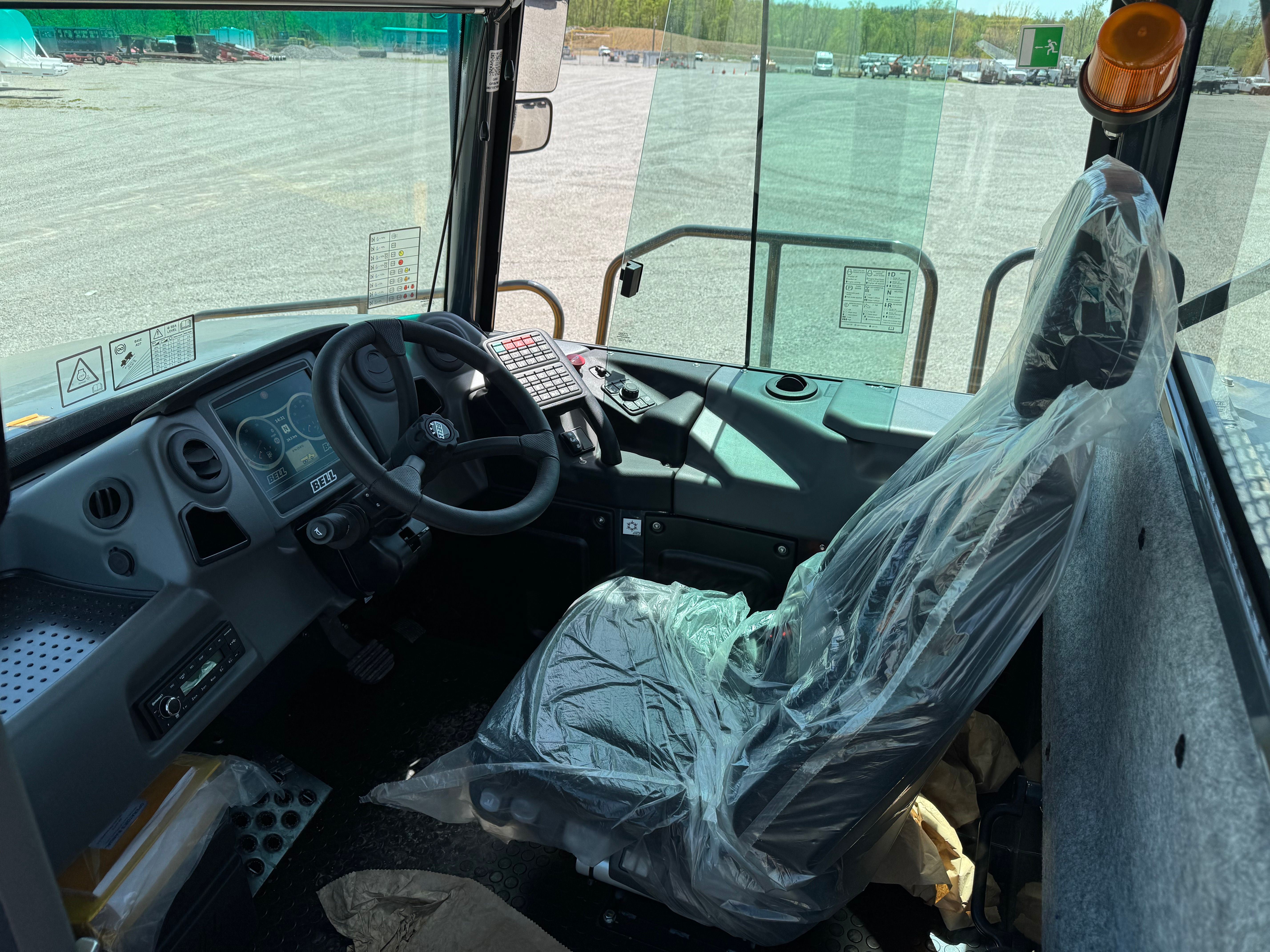 2025 BELL B45E Photo 4 Thumbnail