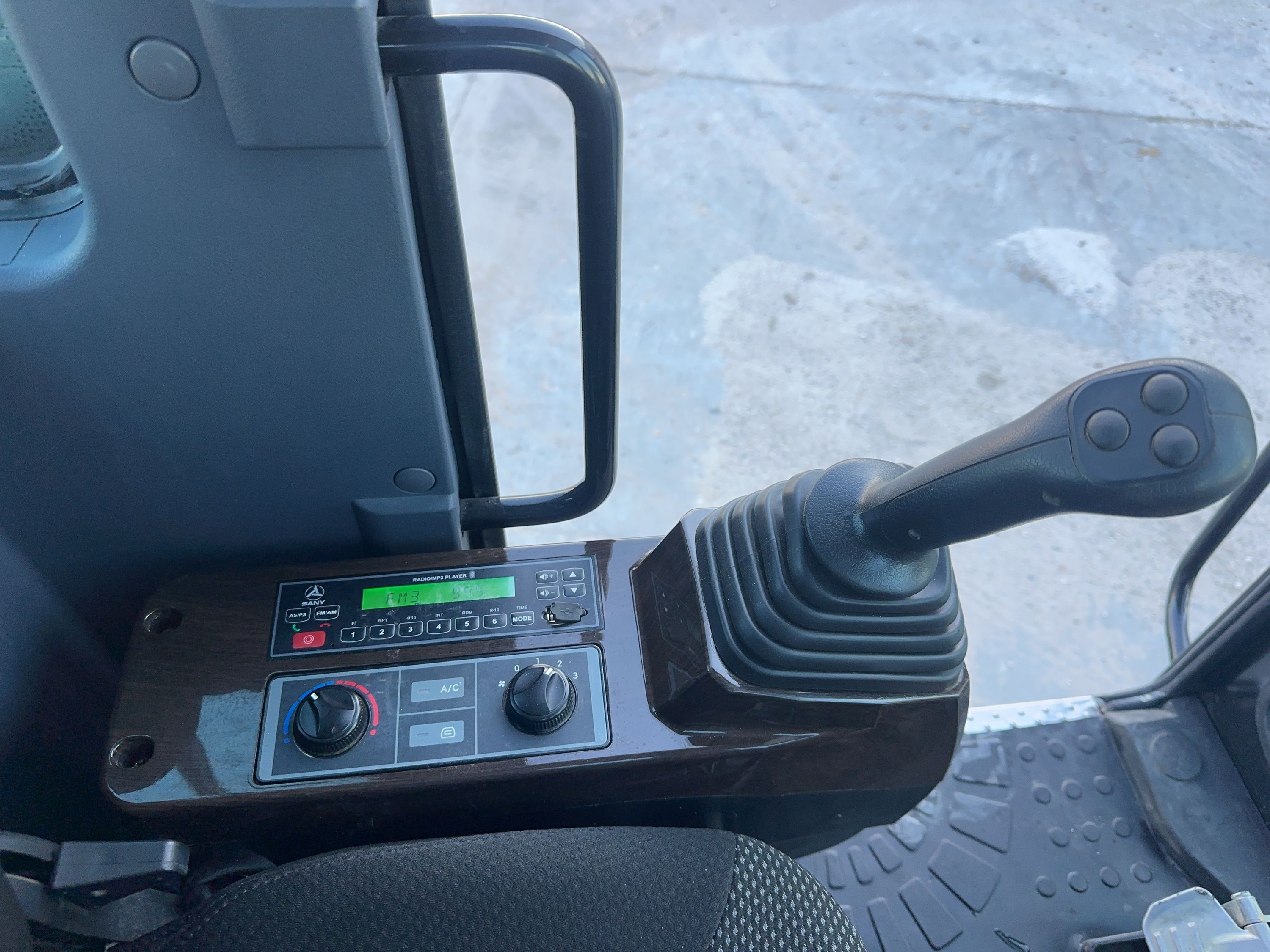 2023 SANY SY60C Photo 21 Thumbnail