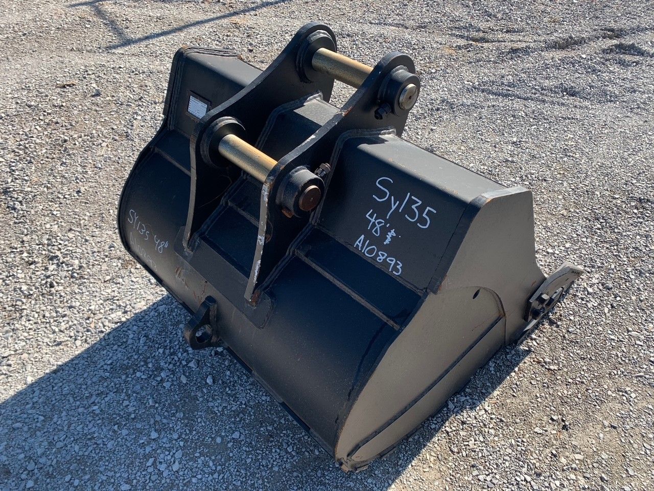 48" BUCKET FOR SY135C Photo 2 Thumbnail