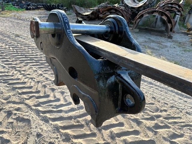 QUICK COUPLER FOR SY365C Photo 2 Thumbnail